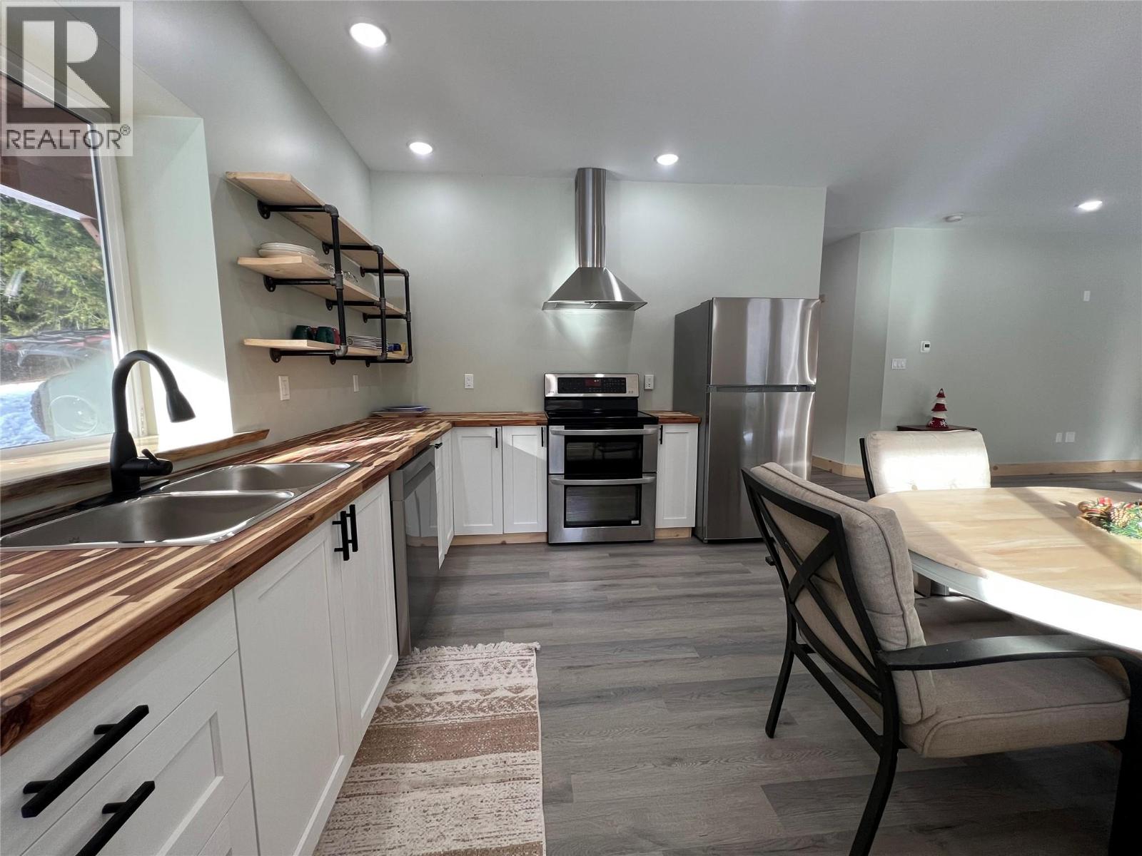 8774 6 Highway, Salmo, British Columbia  V0G 1Z0 - Photo 43 - 10343213