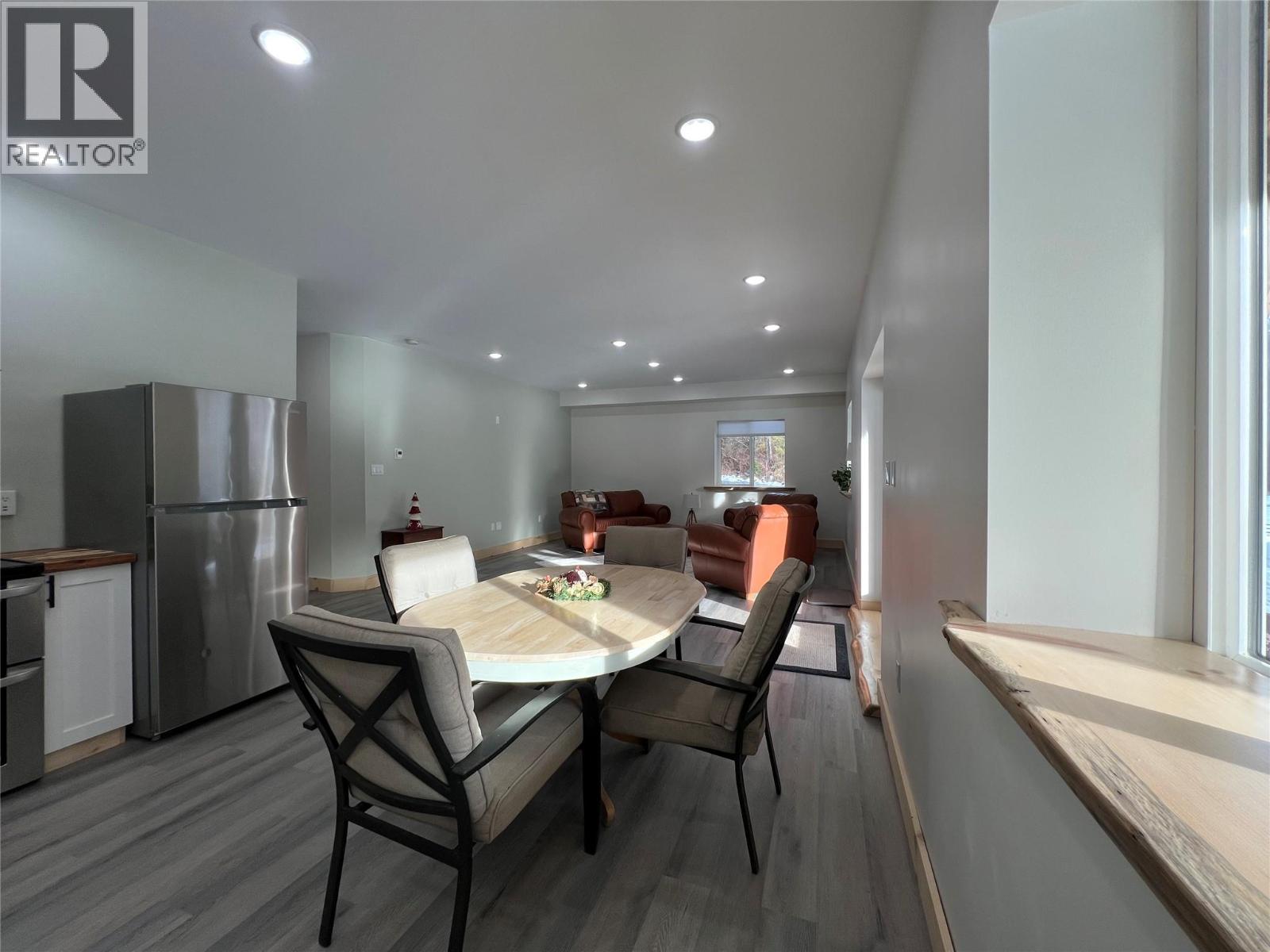 8774 6 Highway, Salmo, British Columbia  V0G 1Z0 - Photo 44 - 10343213