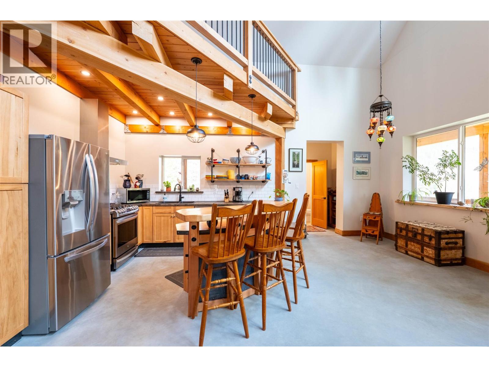 8774 6 Highway, Salmo, British Columbia  V0G 1Z0 - Photo 8 - 10343213