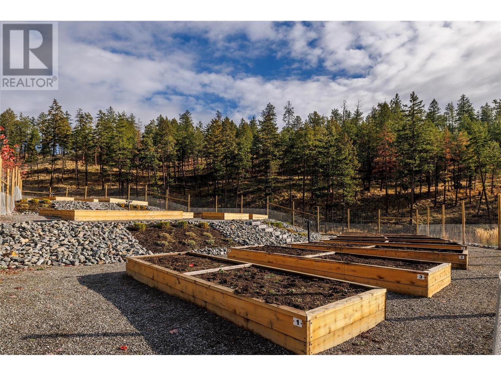 1960 Northern Flicker Court Unit# 8, Kelowna, British Columbia  V1V 0G3 - Photo 21 - 10344195