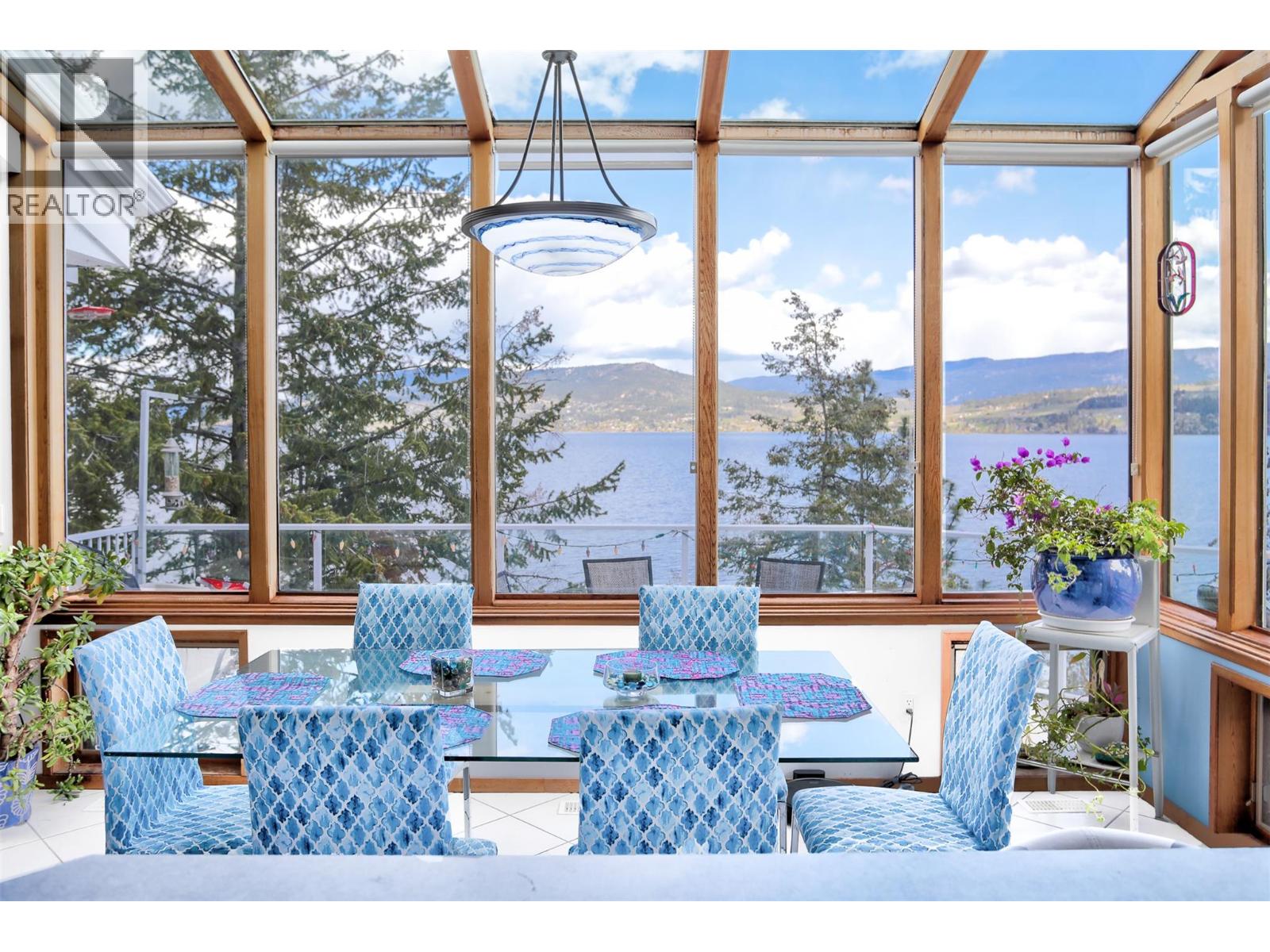 3765 Westside Road N, Kelowna, British Columbia  V1Z 3W8 - Photo 1 - 10344033