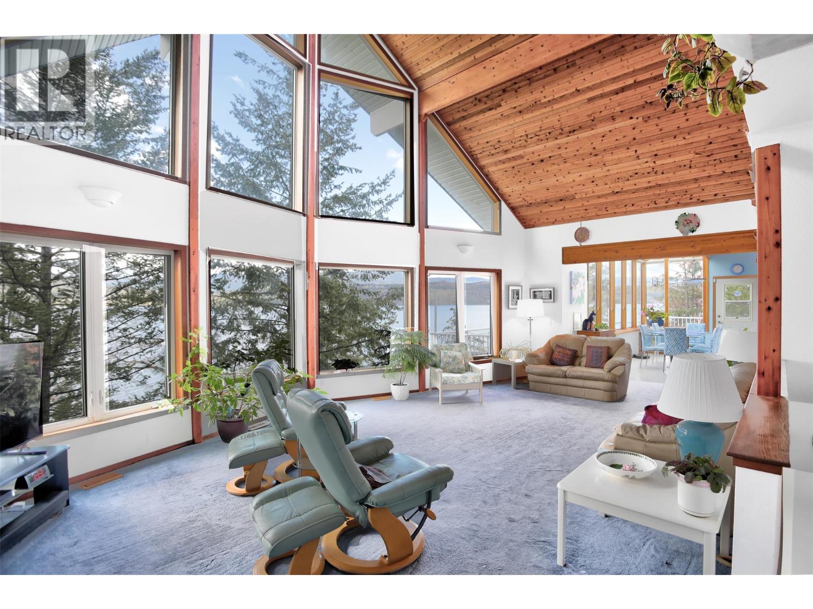 3765 Westside Road N, Kelowna, British Columbia  V1Z 3W8 - Photo 15 - 10344033