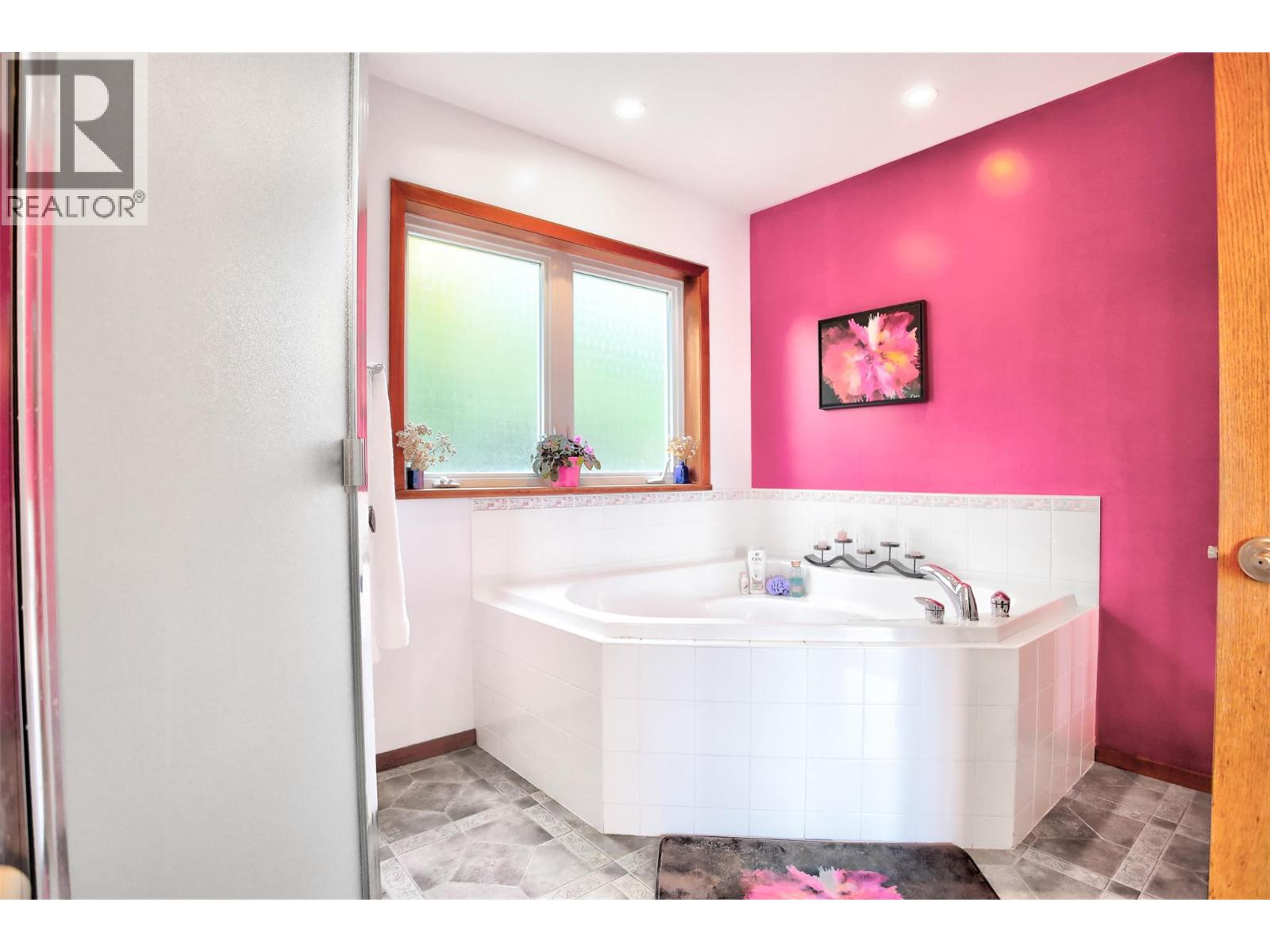 3765 Westside Road N, Kelowna, British Columbia  V1Z 3W8 - Photo 43 - 10344033