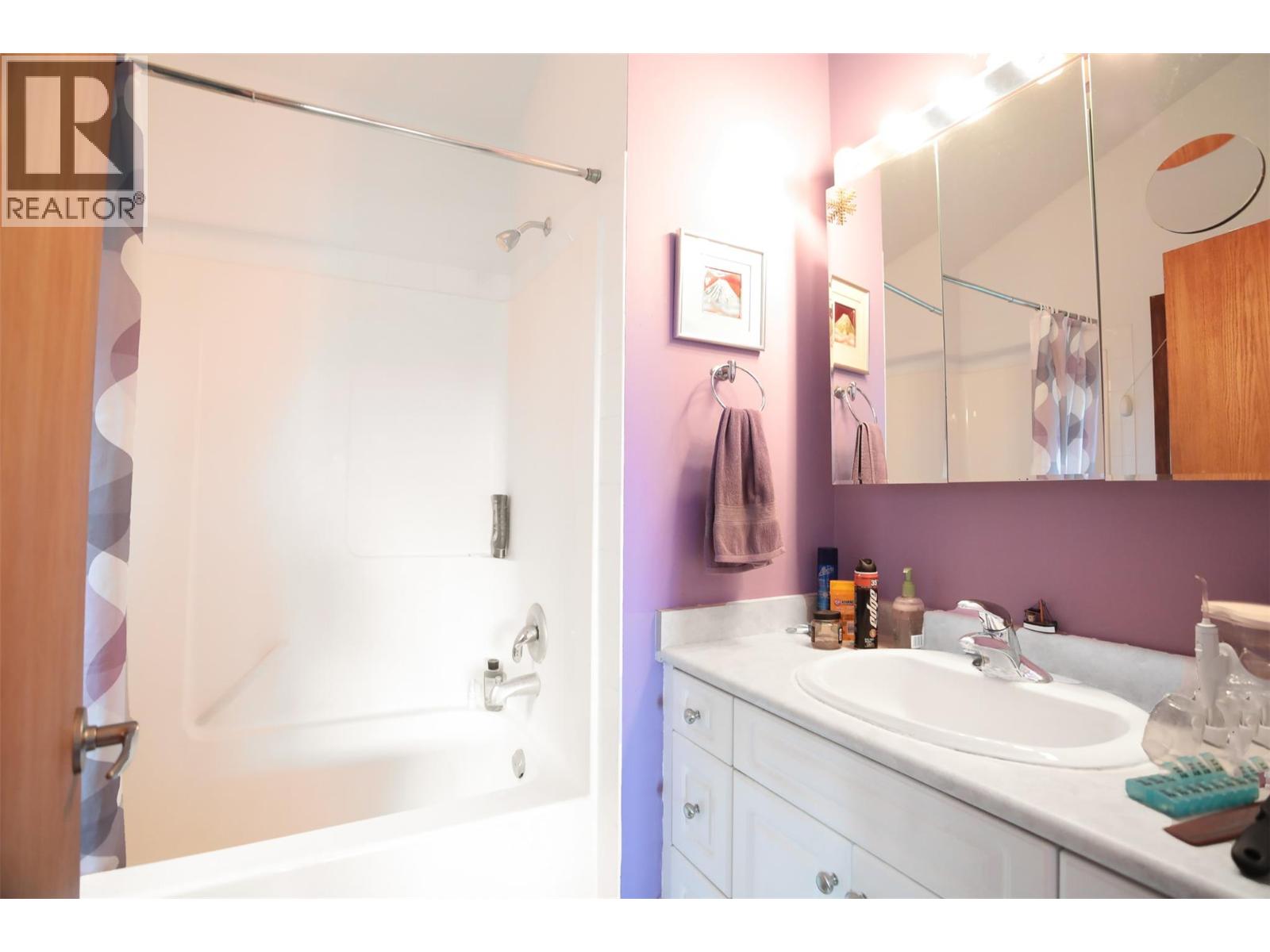 3765 Westside Road N, Kelowna, British Columbia  V1Z 3W8 - Photo 46 - 10344033