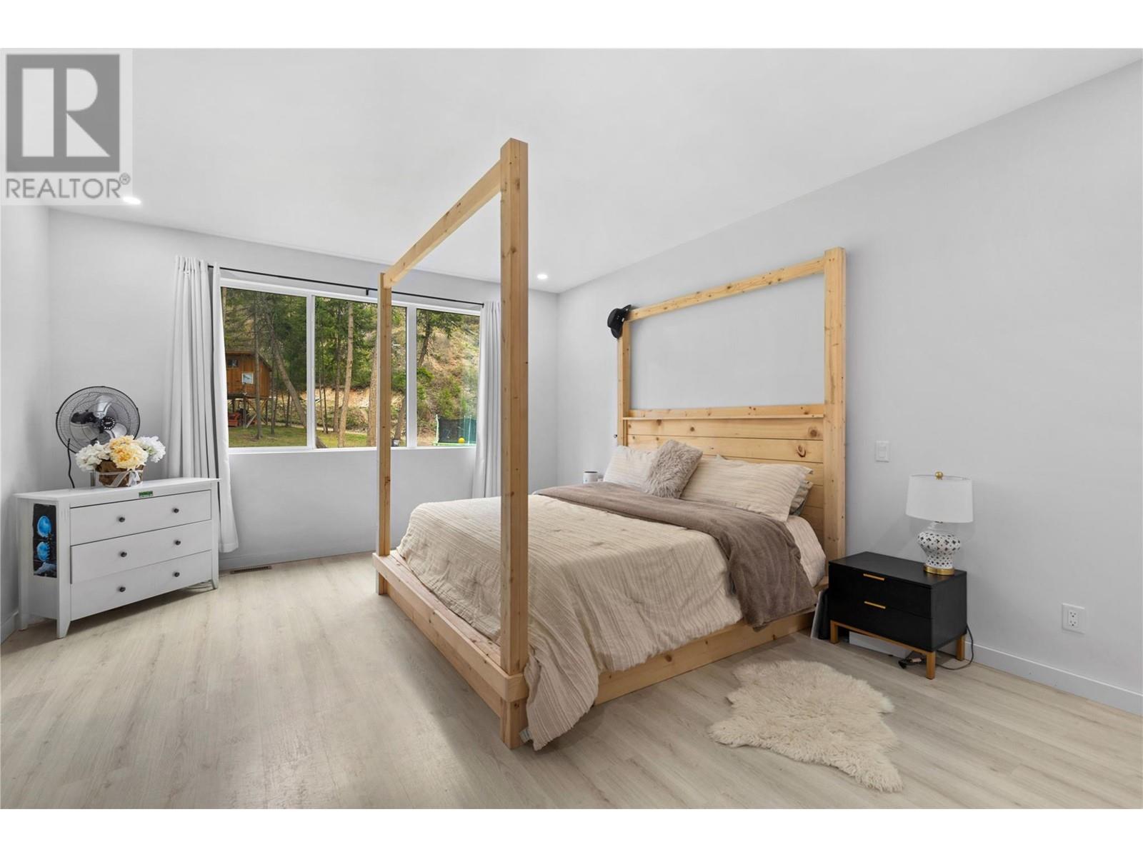 4472 Power Road, Barriere, British Columbia  V0E 1E0 - Photo 12 - 10343185