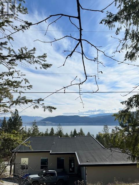 10451 Westshore Road, Vernon, British Columbia  V1H 2B2 - Photo 3 - 10344844