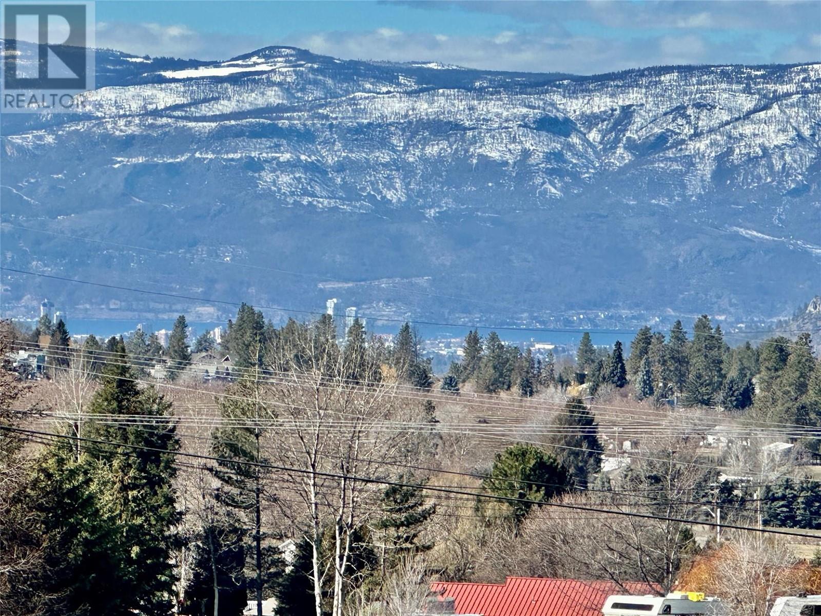 2175 Brentwood Road, Kelowna, British Columbia  V1P 1H2 - Photo 4 - 10344826