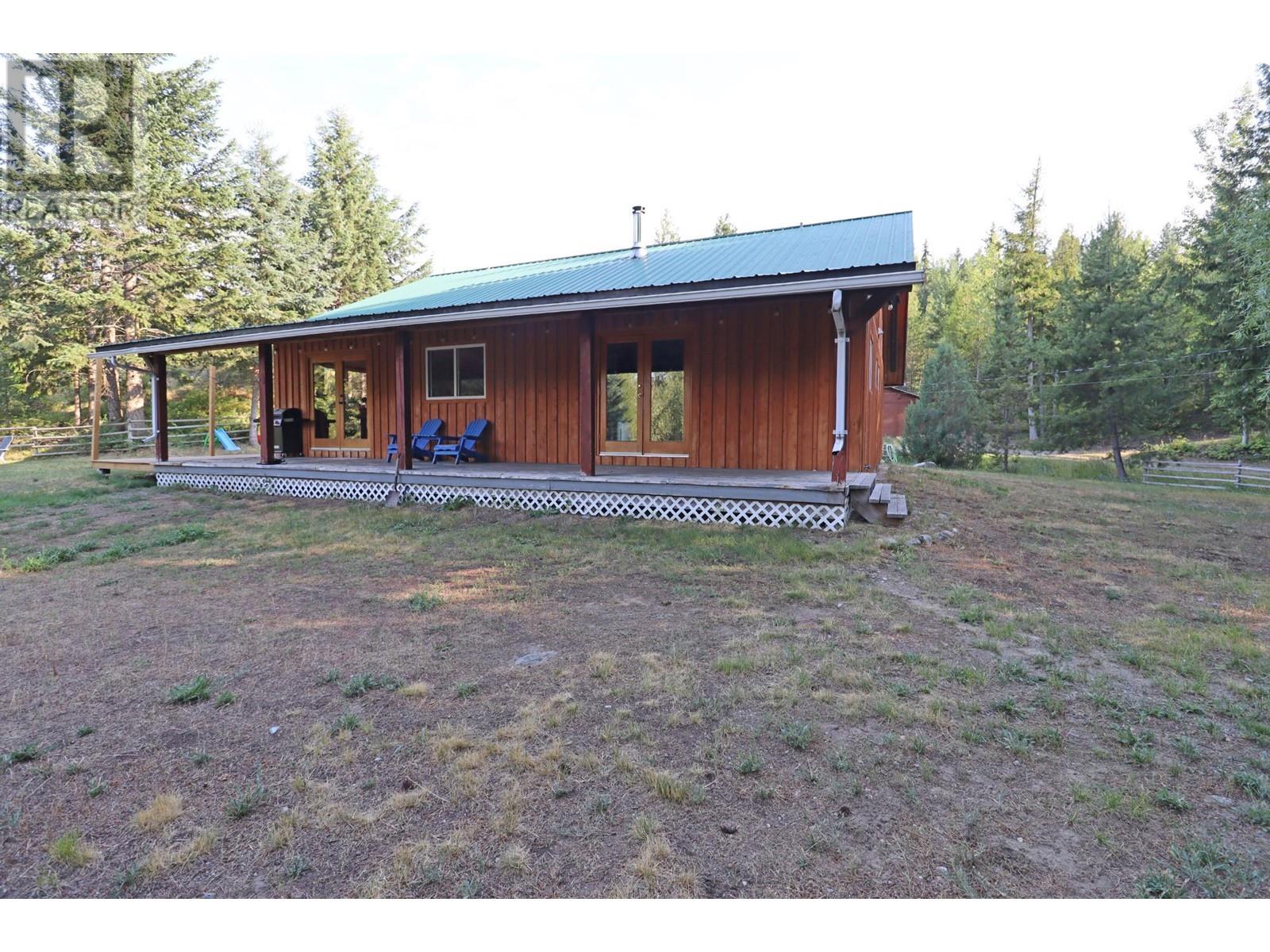 10500 3 Highway, Grand Forks, British Columbia  V0H 1H5 - Photo 18 - 10345110