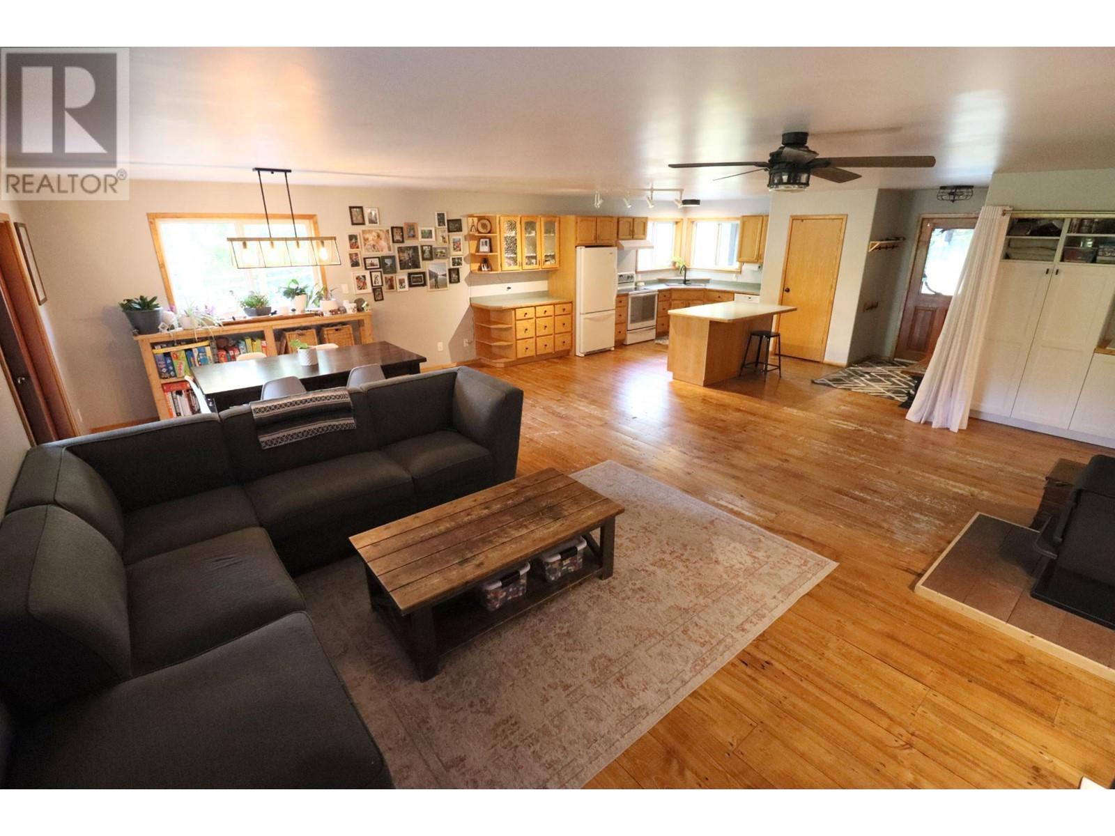10500 3 Highway, Grand Forks, British Columbia  V0H 1H5 - Photo 20 - 10345110