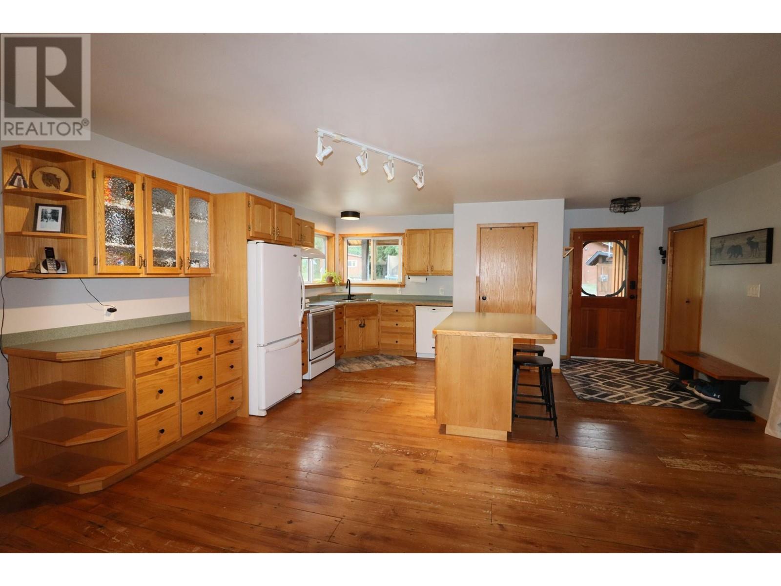 10500 3 Highway, Grand Forks, British Columbia  V0H 1H5 - Photo 22 - 10345110