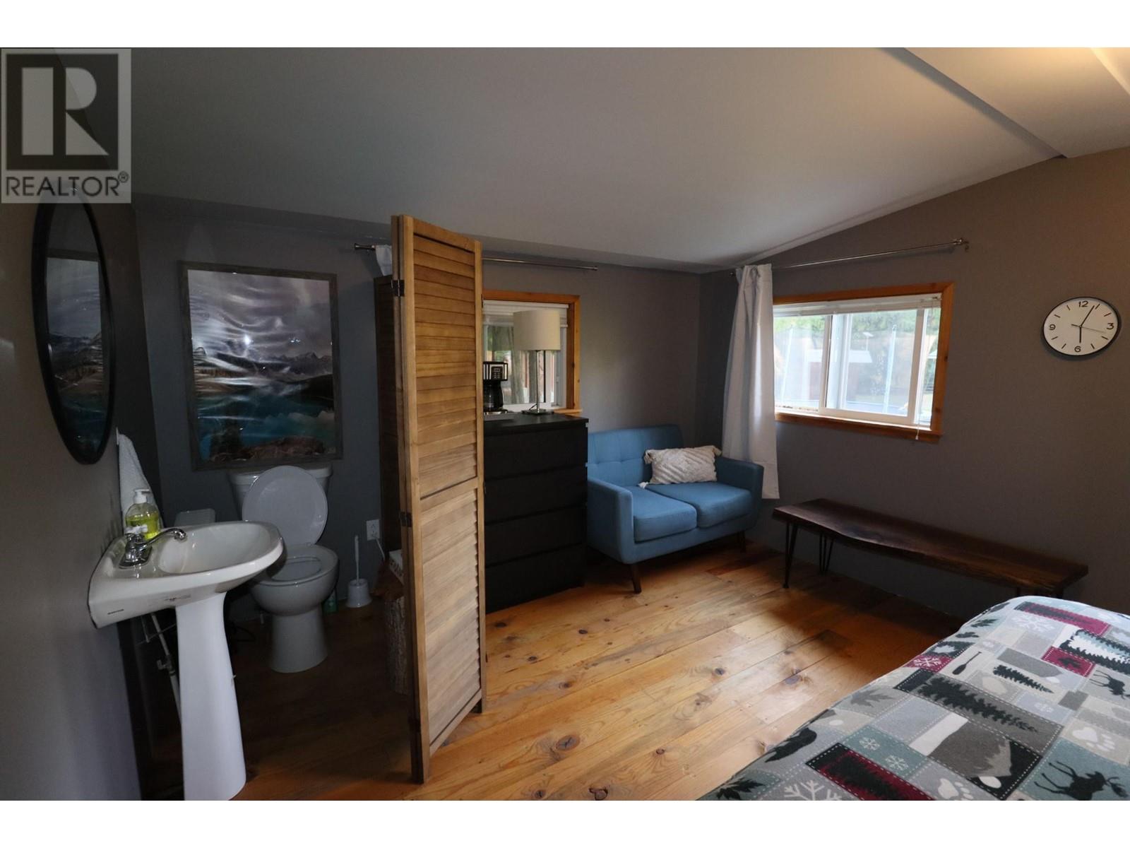 10500 3 Highway, Grand Forks, British Columbia  V0H 1H5 - Photo 33 - 10345110