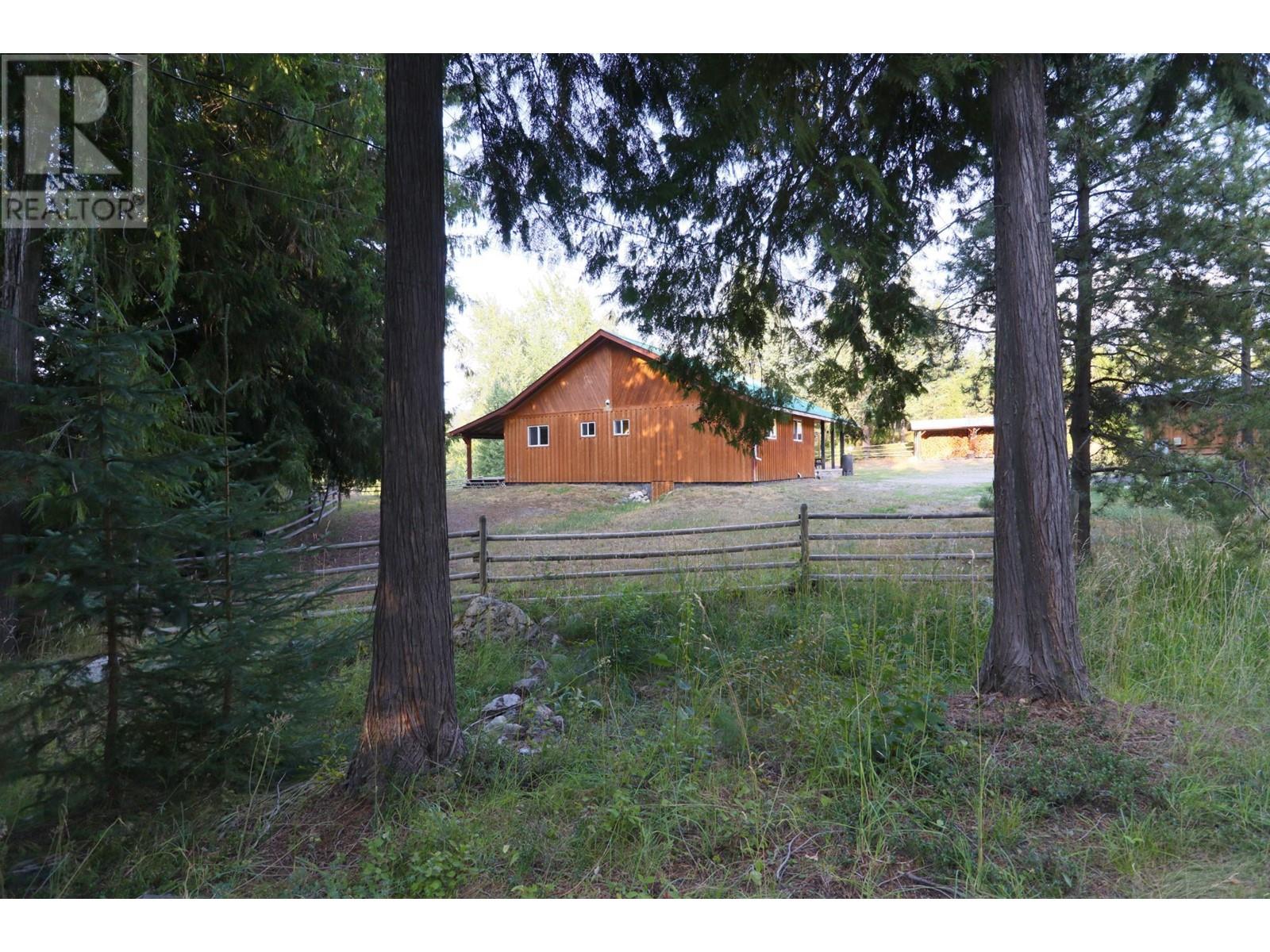 10500 3 Highway, Grand Forks, British Columbia  V0H 1H5 - Photo 46 - 10345110
