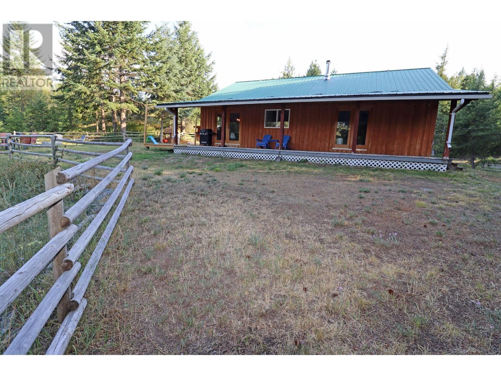10500 3 Highway, Grand Forks, British Columbia  V0H 1H5 - Photo 47 - 10345110