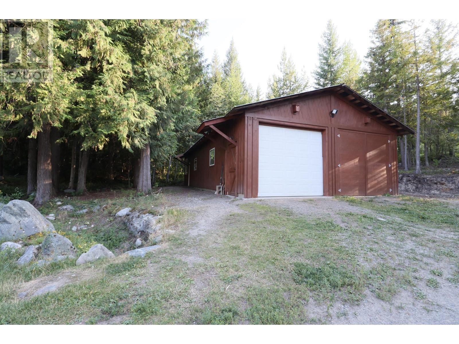 10500 3 Highway, Grand Forks, British Columbia  V0H 1H5 - Photo 52 - 10345110