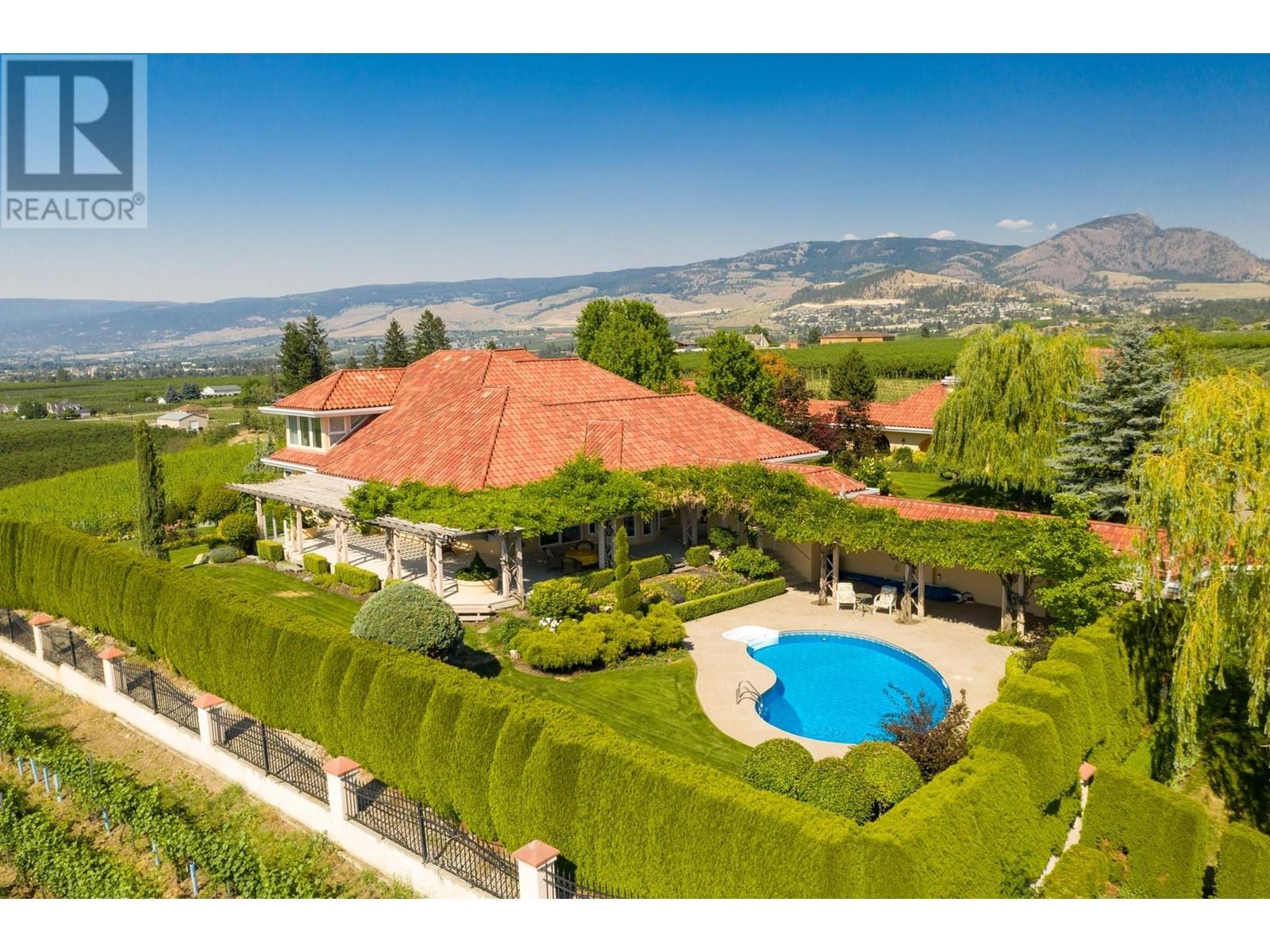 3240 Pooley Road, Kelowna, British Columbia  V1W 4G7 - Photo 3 - 10344535