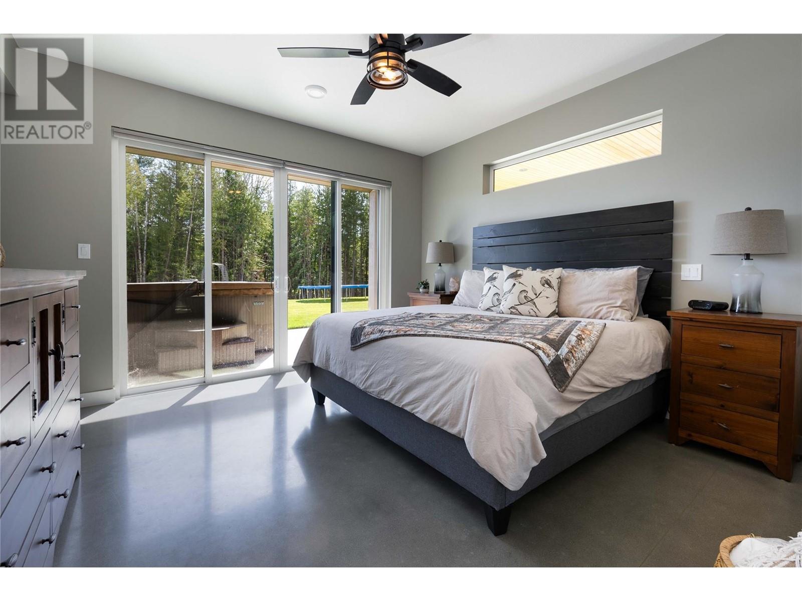 6400 1 Avenue Nw, Salmon Arm, British Columbia  V1E 3B2 - Photo 10 - 10345064