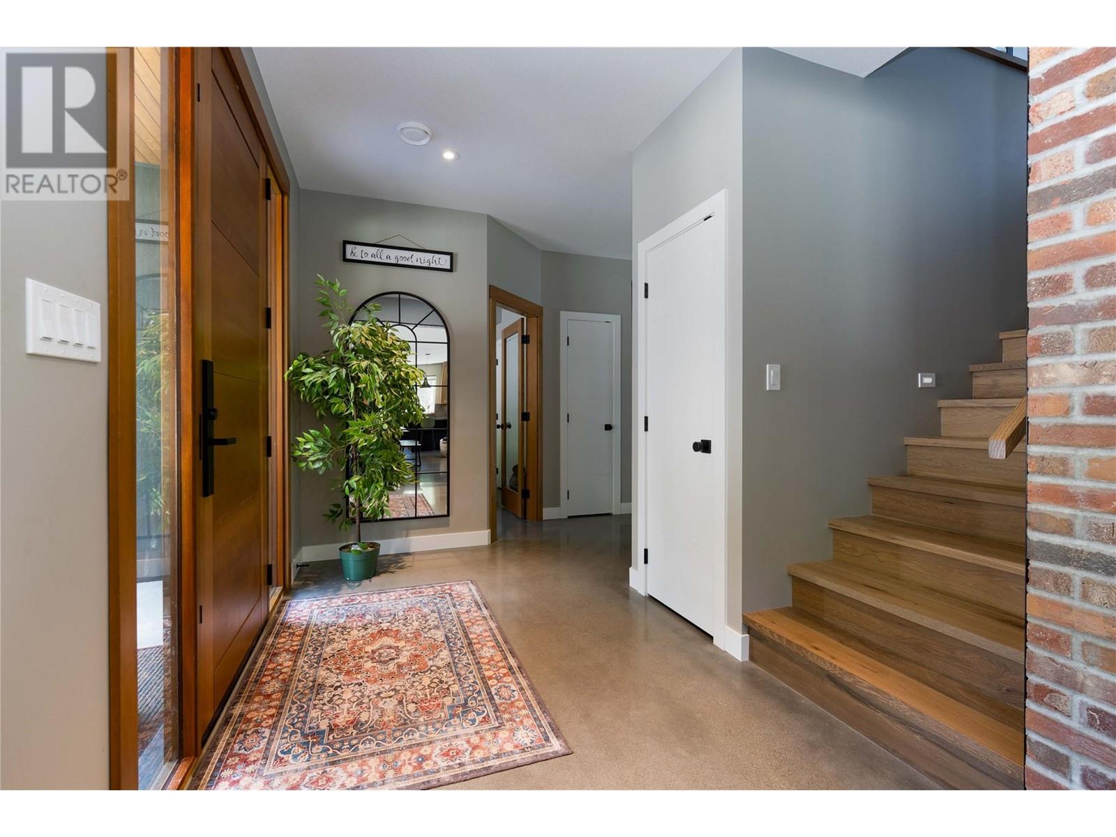 6400 1 Avenue Nw, Salmon Arm, British Columbia  V1E 3B2 - Photo 12 - 10345064