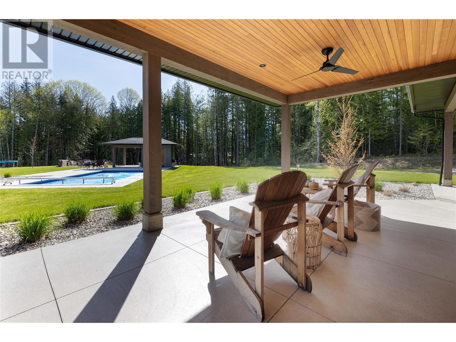 6400 1 Avenue Nw, Salmon Arm, British Columbia  V1E 3B2 - Photo 35 - 10345064