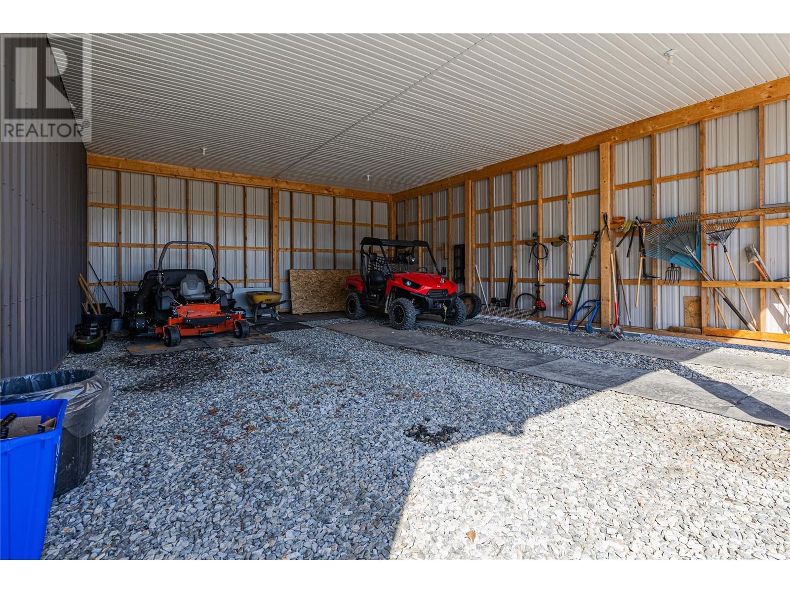 6400 1 Avenue Nw, Salmon Arm, British Columbia  V1E 3B2 - Photo 43 - 10345064