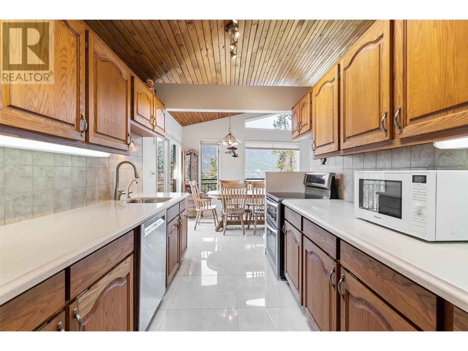 9983 Okanagan Centre Road W, Lake Country, British Columbia  V4V 2J3 - Photo 23 - 10344849