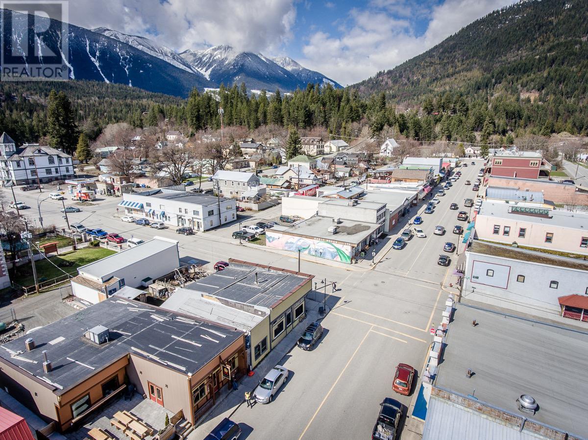 417 Front Street, Kaslo, British Columbia  V0G 1M0 - Photo 3 - 10343095