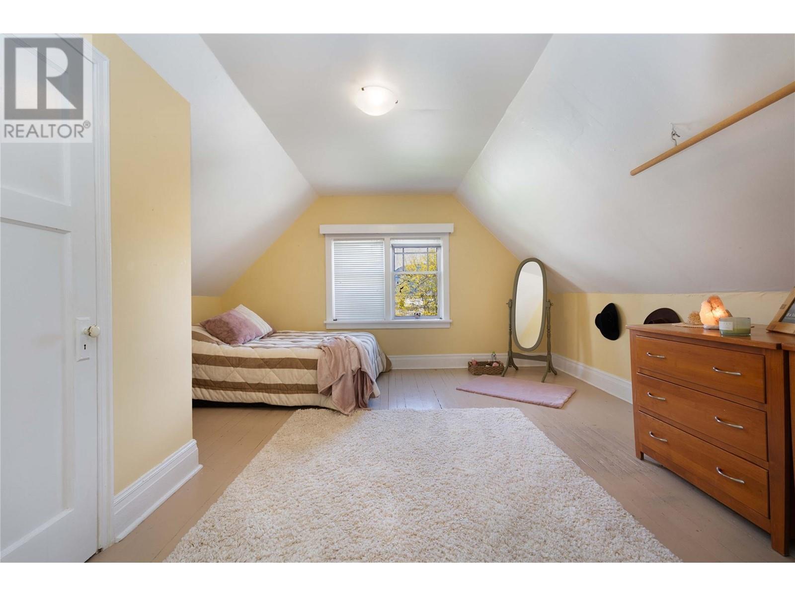 320 Okanagan Avenue Se, Salmon Arm, British Columbia  V1E 3H6 - Photo 15 - 10345252