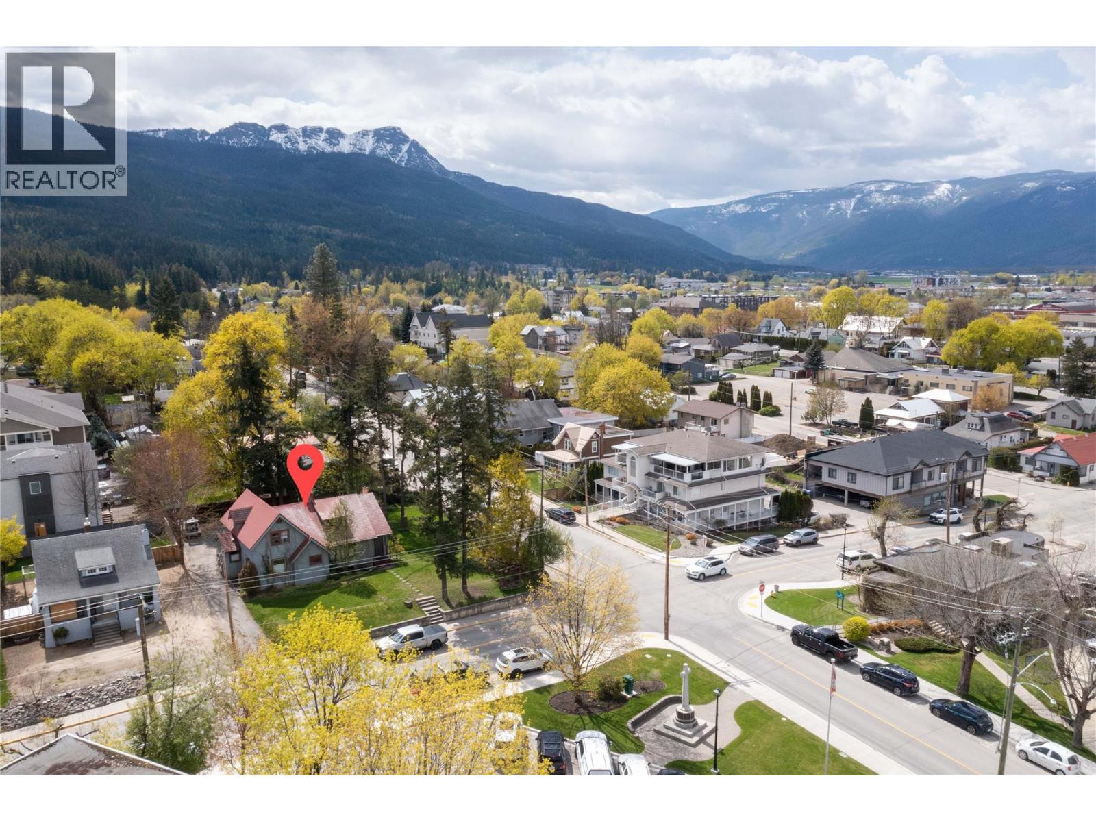 320 Okanagan Avenue Se, Salmon Arm, British Columbia  V1E 3H6 - Photo 37 - 10345252