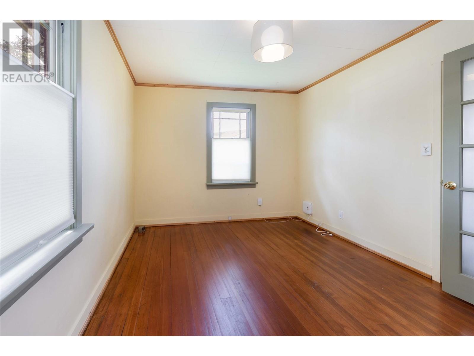 320 Okanagan Avenue Se, Salmon Arm, British Columbia  V1E 3H6 - Photo 8 - 10345252