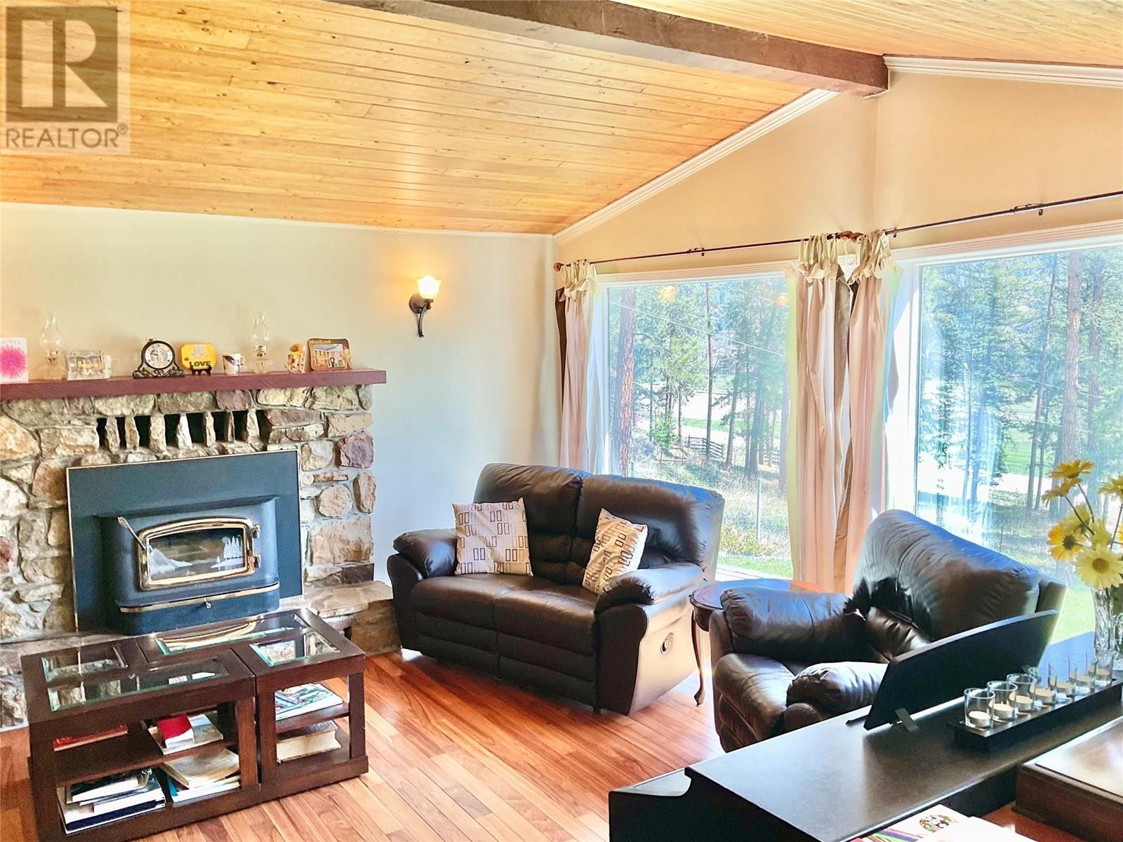 1715 33 Highway, Rock Creek, British Columbia  V0H 1Y0 - Photo 18 - 10345256