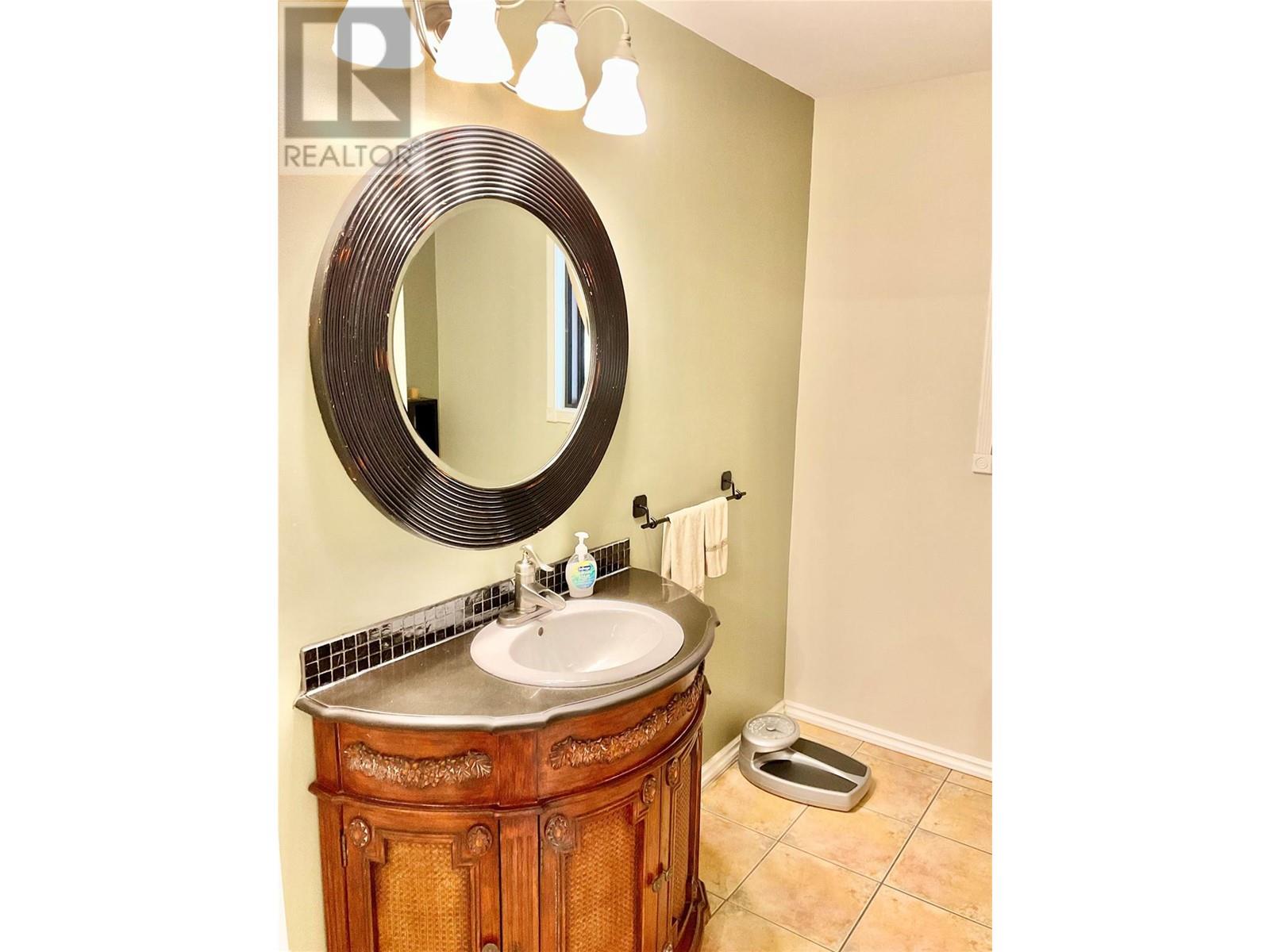 1715 33 Highway, Rock Creek, British Columbia  V0H 1Y0 - Photo 29 - 10345256