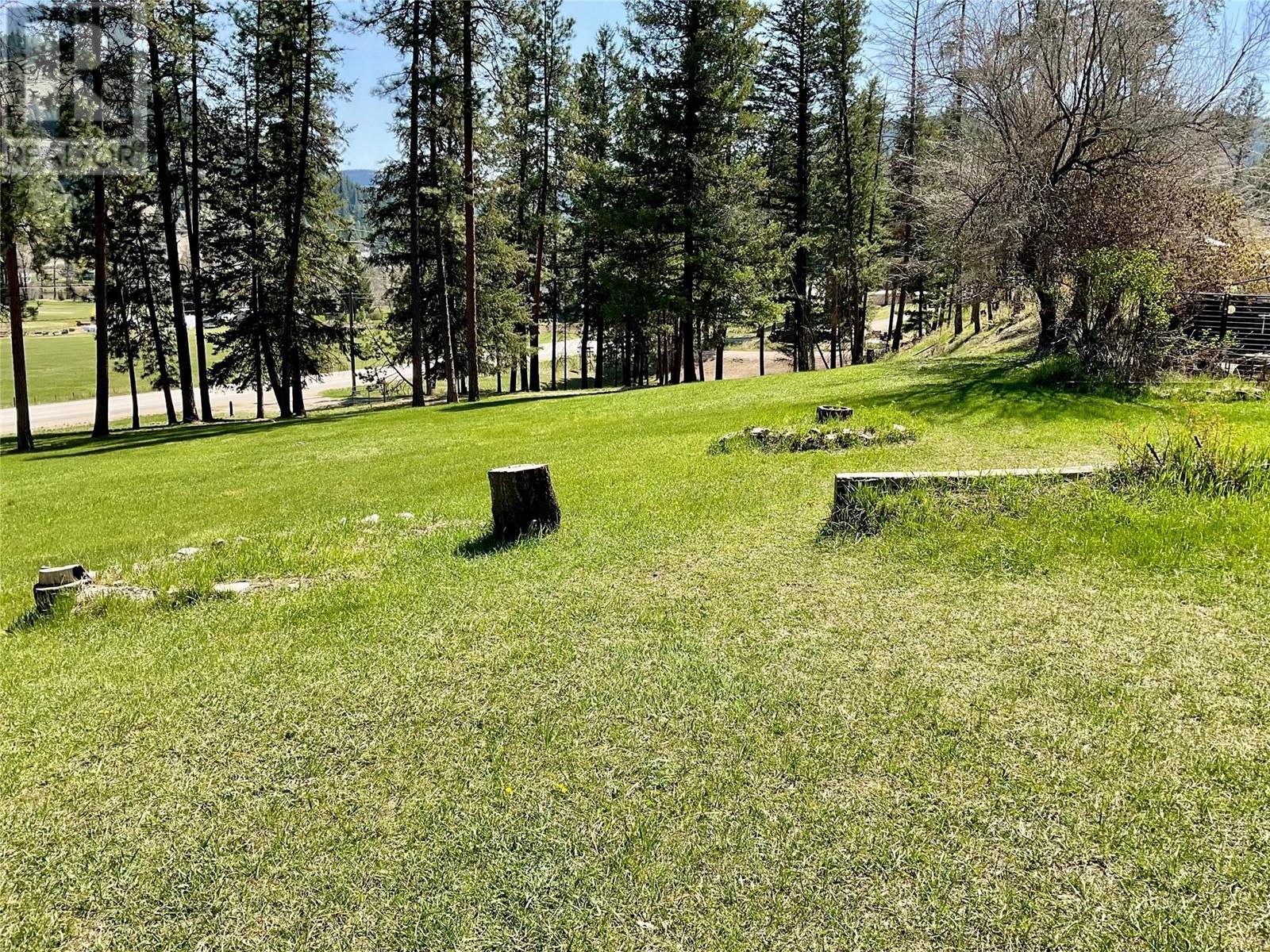 1715 33 Highway, Rock Creek, British Columbia  V0H 1Y0 - Photo 4 - 10345256