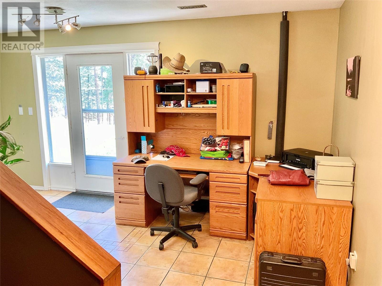 1715 33 Highway, Rock Creek, British Columbia  V0H 1Y0 - Photo 41 - 10345256