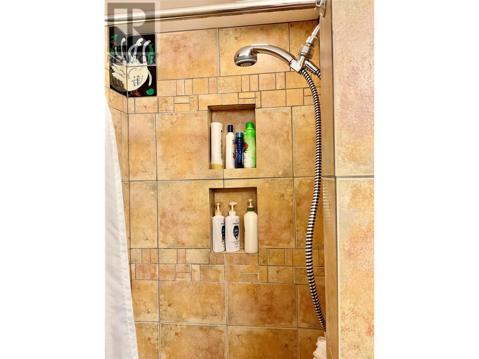 1715 33 Highway, Rock Creek, British Columbia  V0H 1Y0 - Photo 47 - 10345256