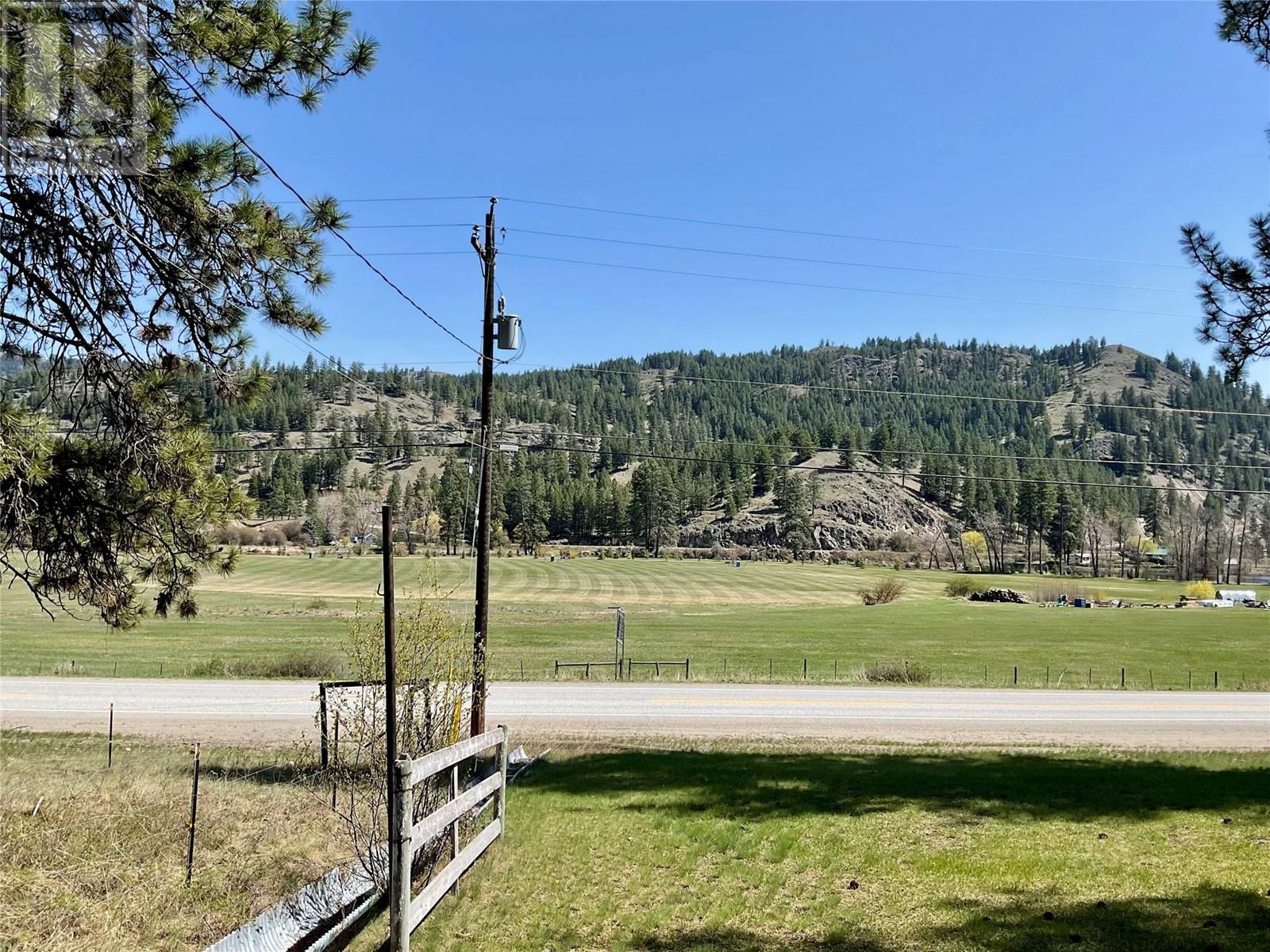 1715 33 Highway, Rock Creek, British Columbia  V0H 1Y0 - Photo 6 - 10345256