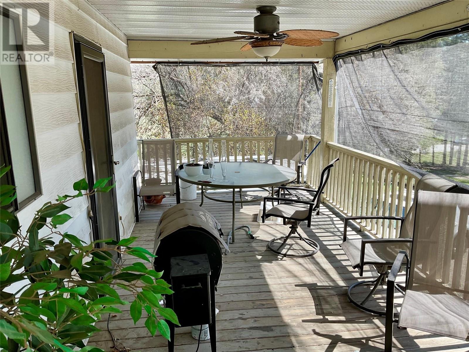 1715 33 Highway, Rock Creek, British Columbia  V0H 1Y0 - Photo 9 - 10345256