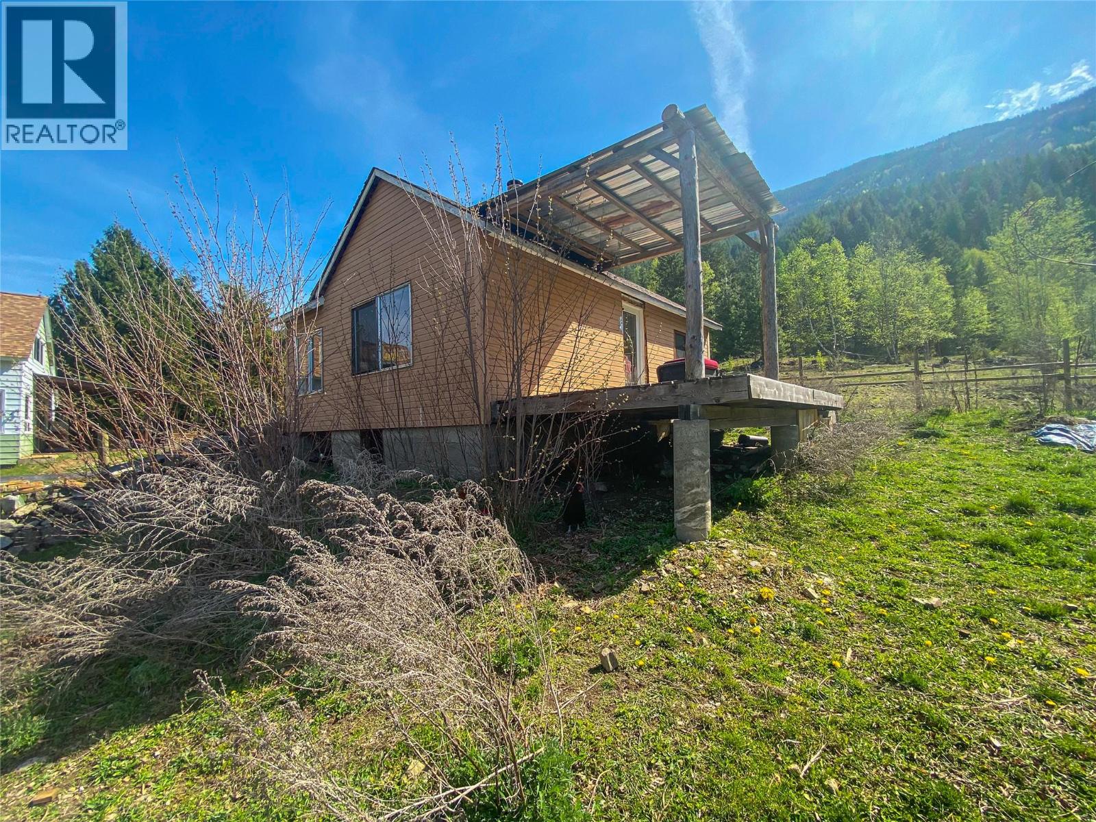 2158 Makonin Road, Glade, British Columbia  V1N 4R2 - Photo 38 - 10345121