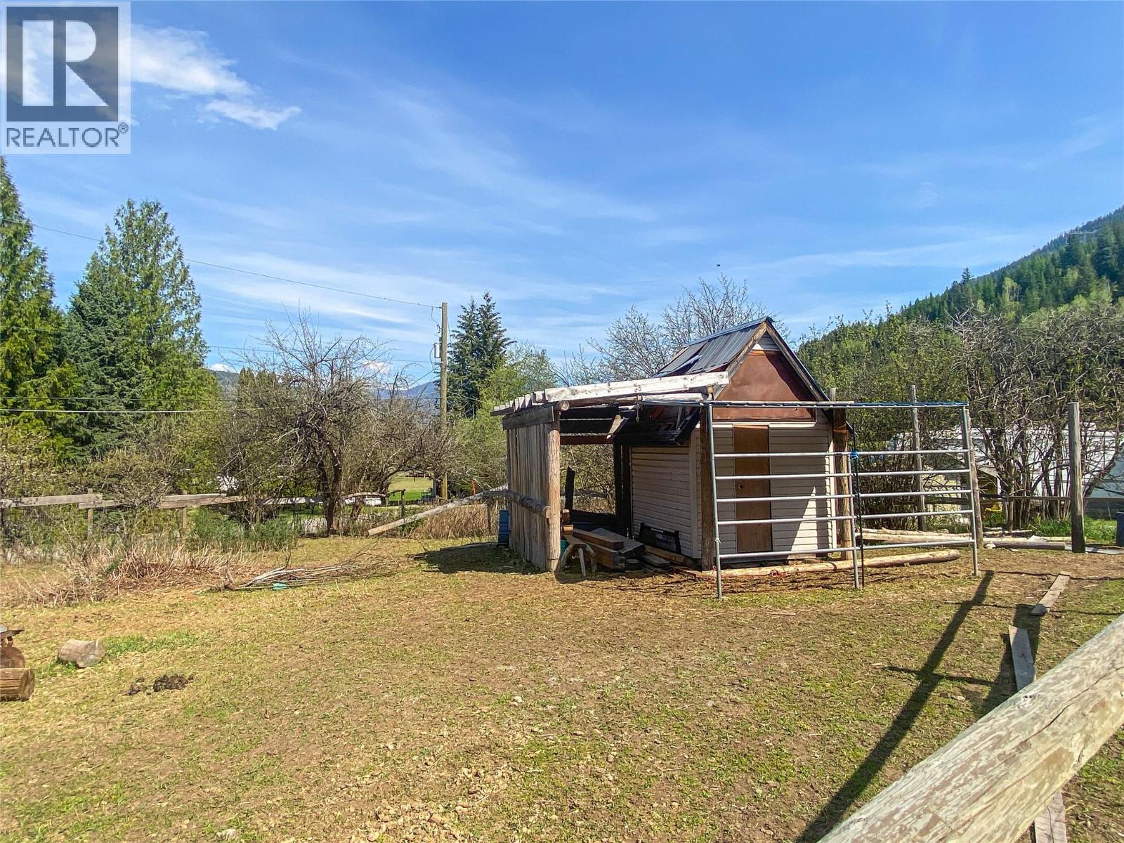 2158 Makonin Road, Glade, British Columbia  V1N 4R2 - Photo 51 - 10345121