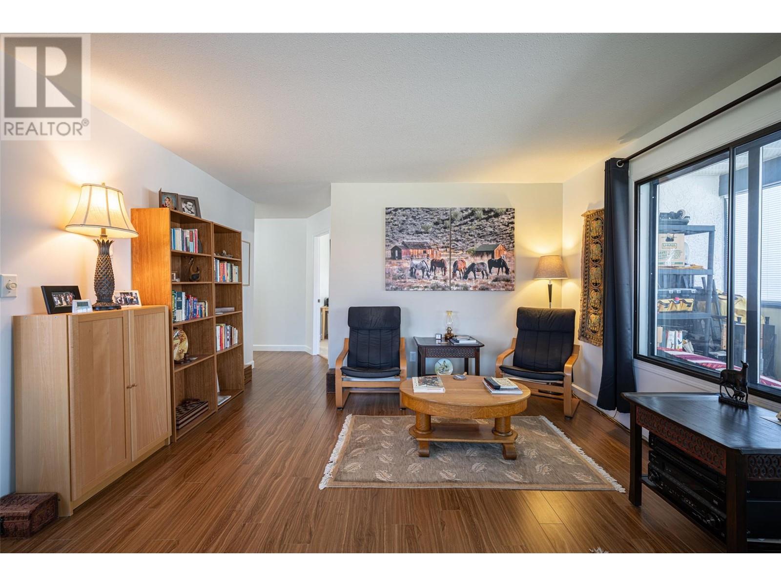 2085 Gordon Drive Unit# 120, Kelowna, British Columbia  V1Y 8S1 - Photo 4 - 10345412