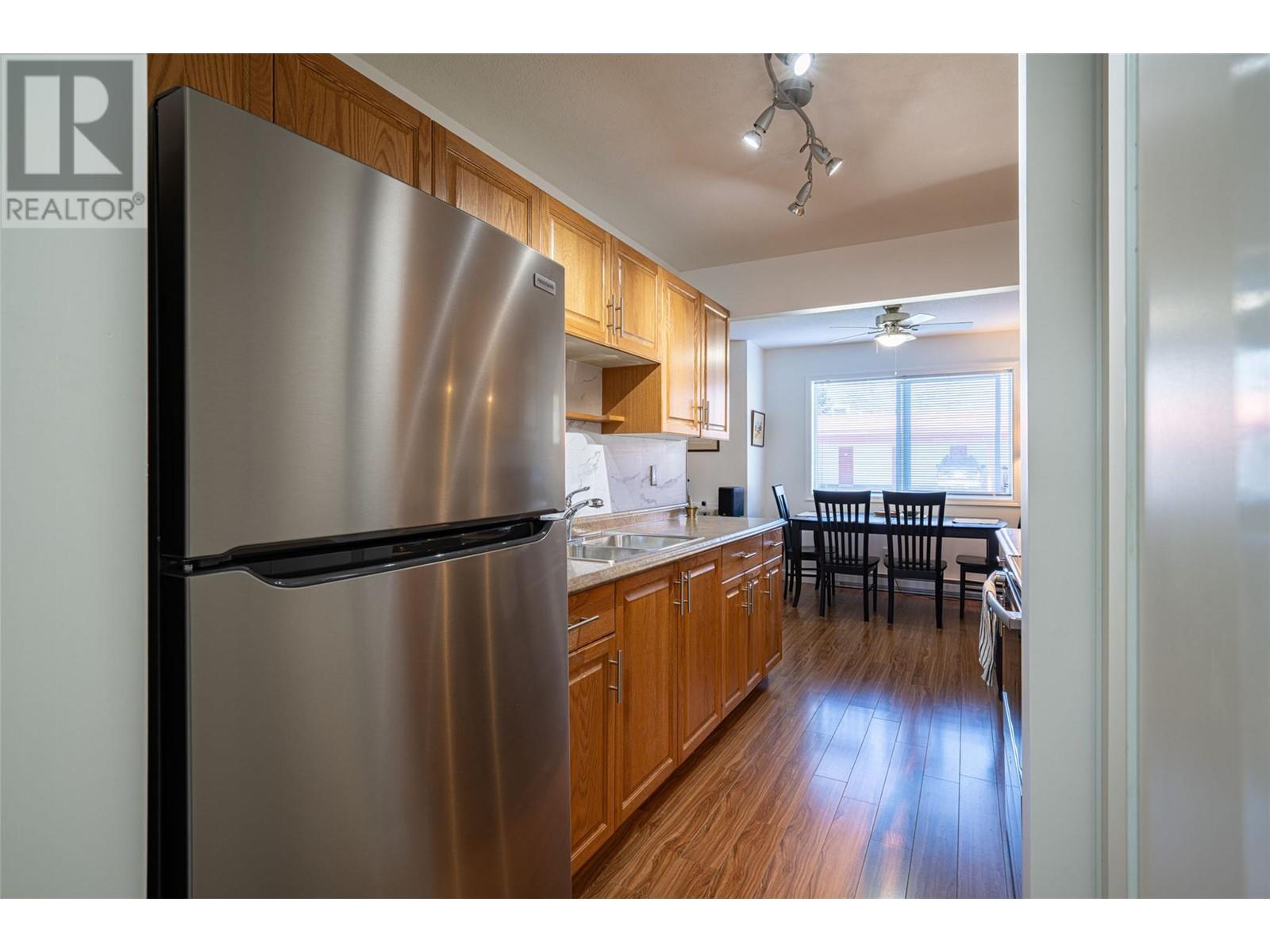 2085 Gordon Drive Unit# 120, Kelowna, British Columbia  V1Y 8S1 - Photo 8 - 10345412