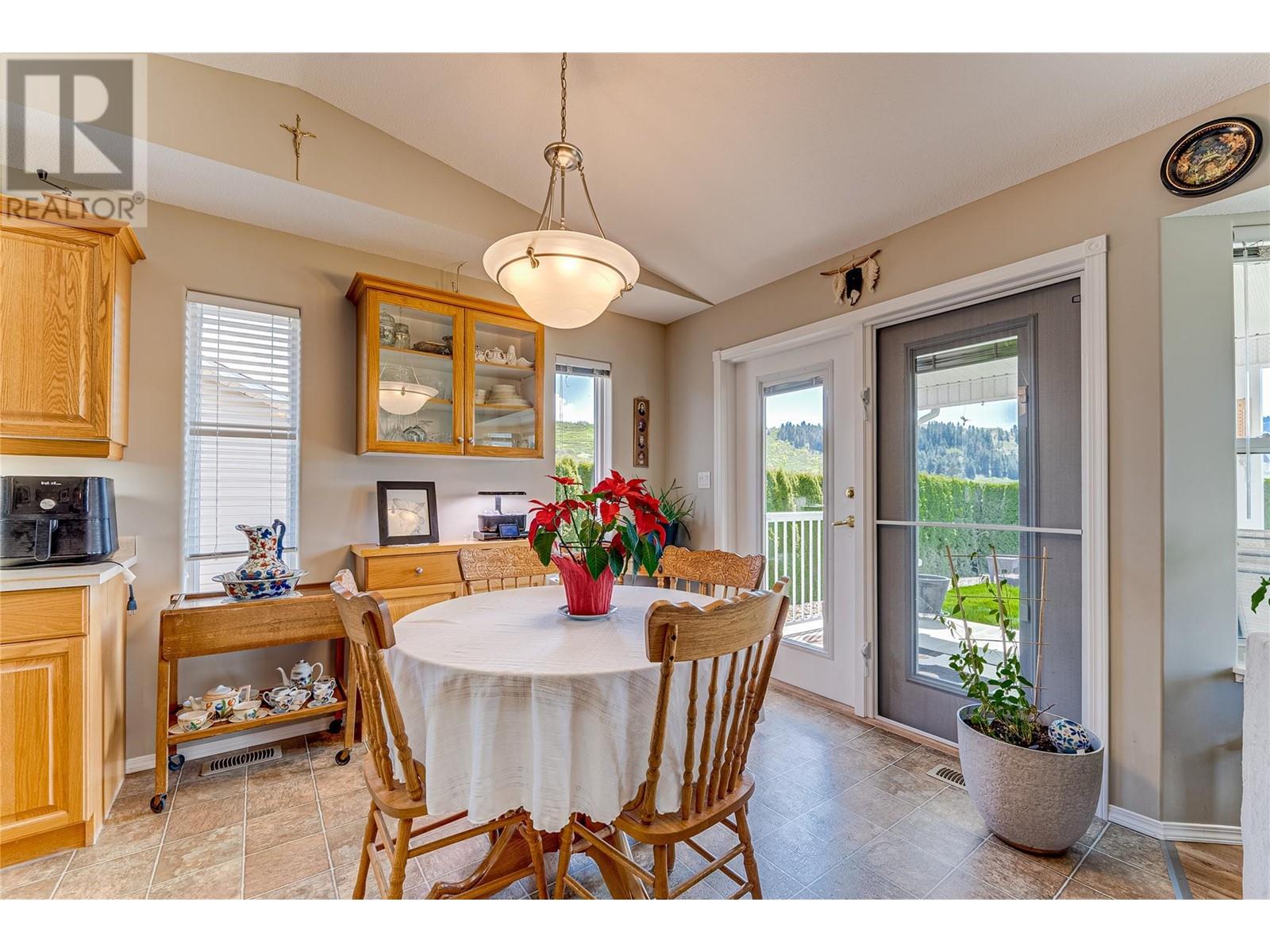 855 8 Avenue, Vernon, British Columbia  V1T 1Z1 - Photo 15 - 10345437