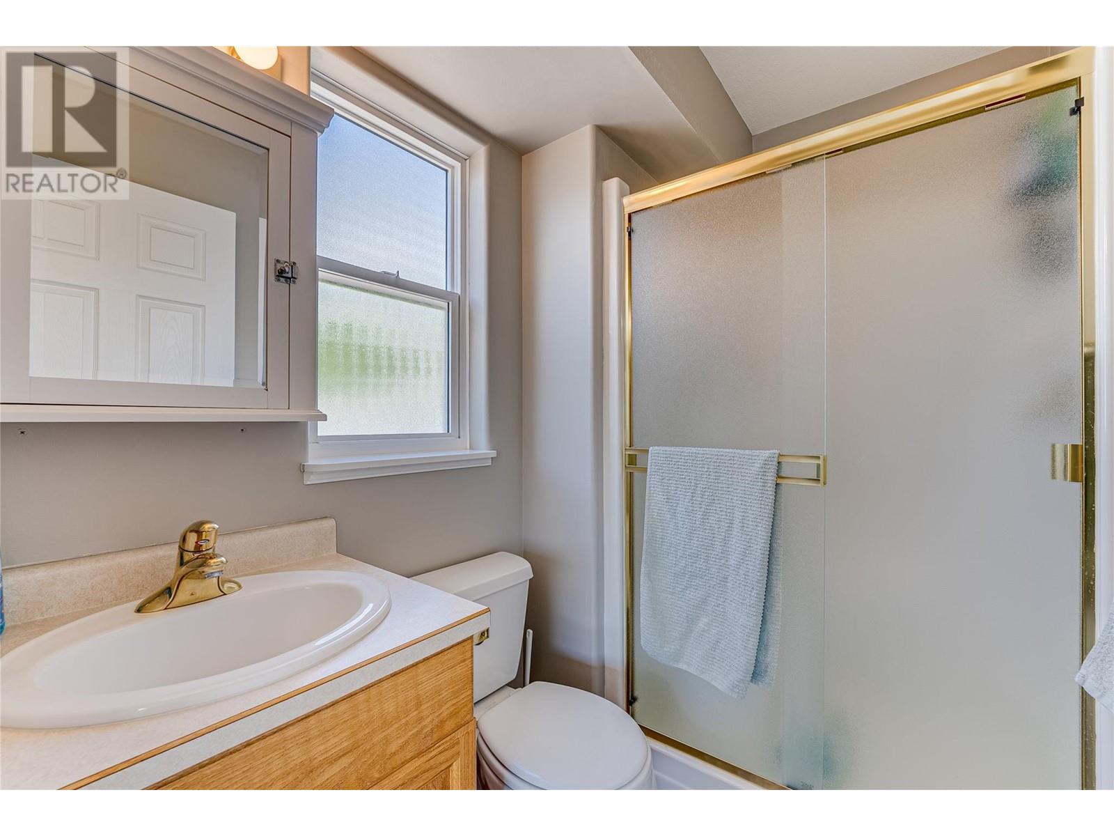855 8 Avenue, Vernon, British Columbia  V1T 1Z1 - Photo 22 - 10345437