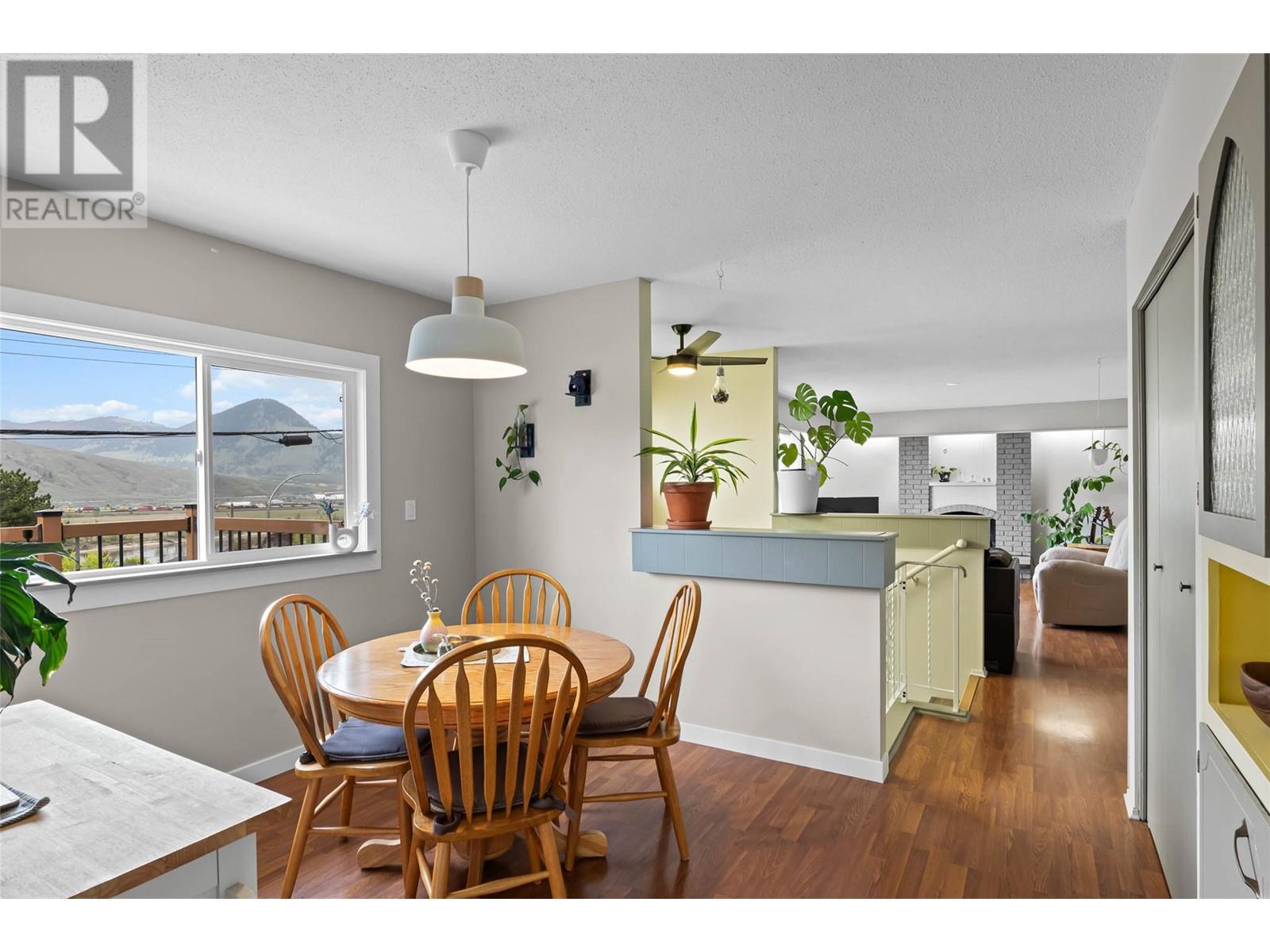 2203 Grasslands Boulevard, Kamloops, British Columbia  V2B 6E4 - Photo 11 - 10343325