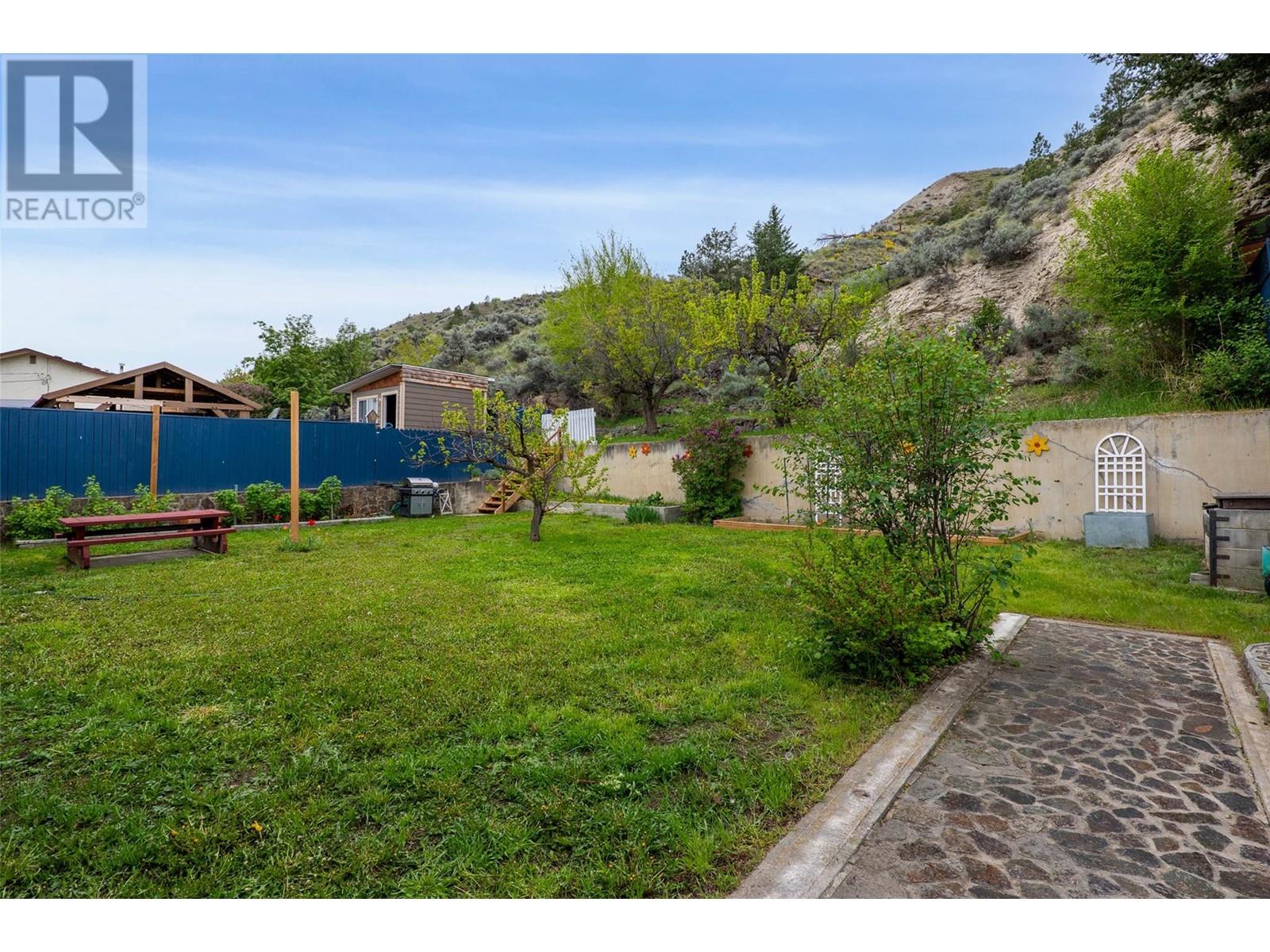 2203 Grasslands Boulevard, Kamloops, British Columbia  V2B 6E4 - Photo 28 - 10343325