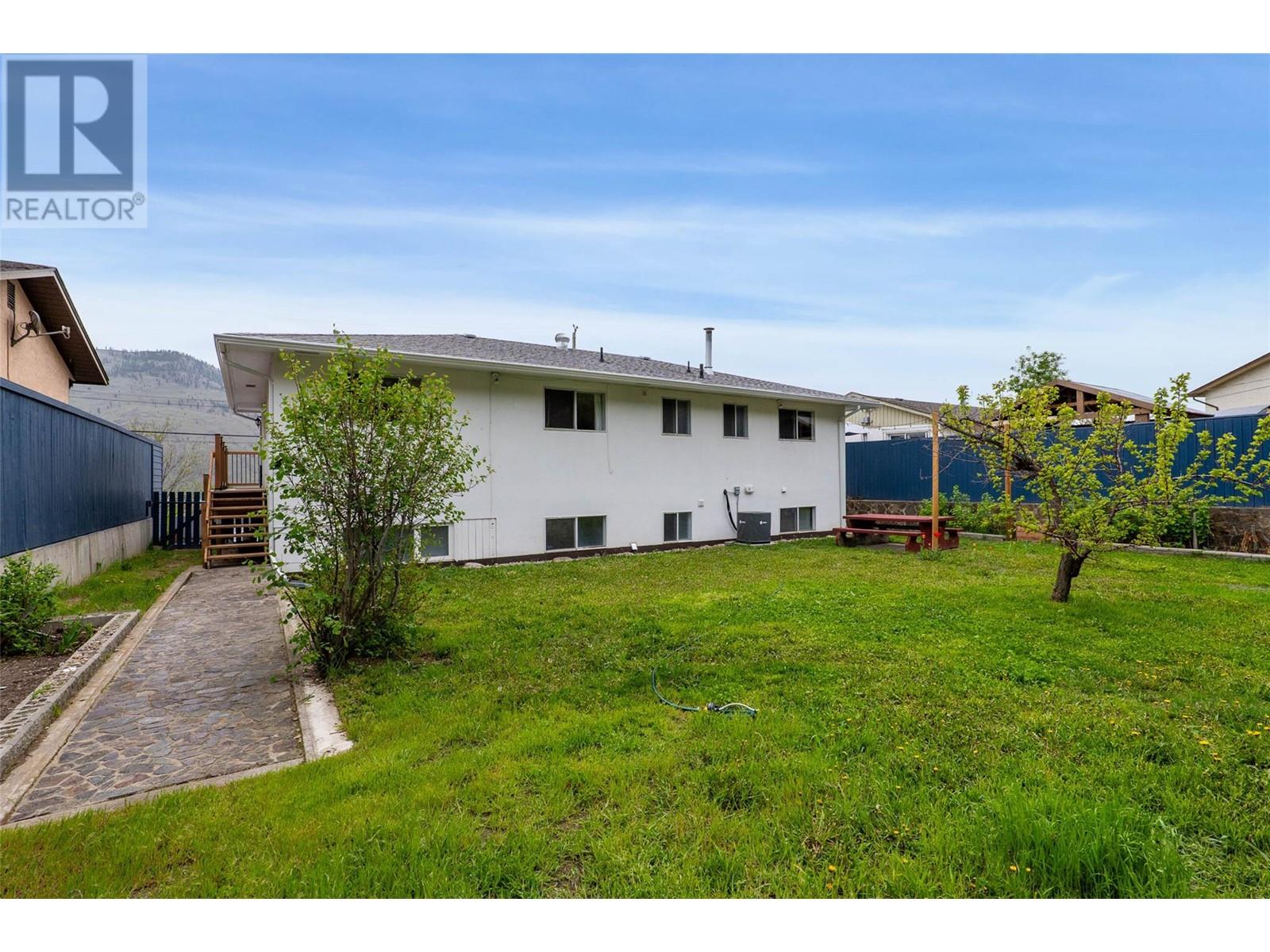 2203 Grasslands Boulevard, Kamloops, British Columbia  V2B 6E4 - Photo 29 - 10343325
