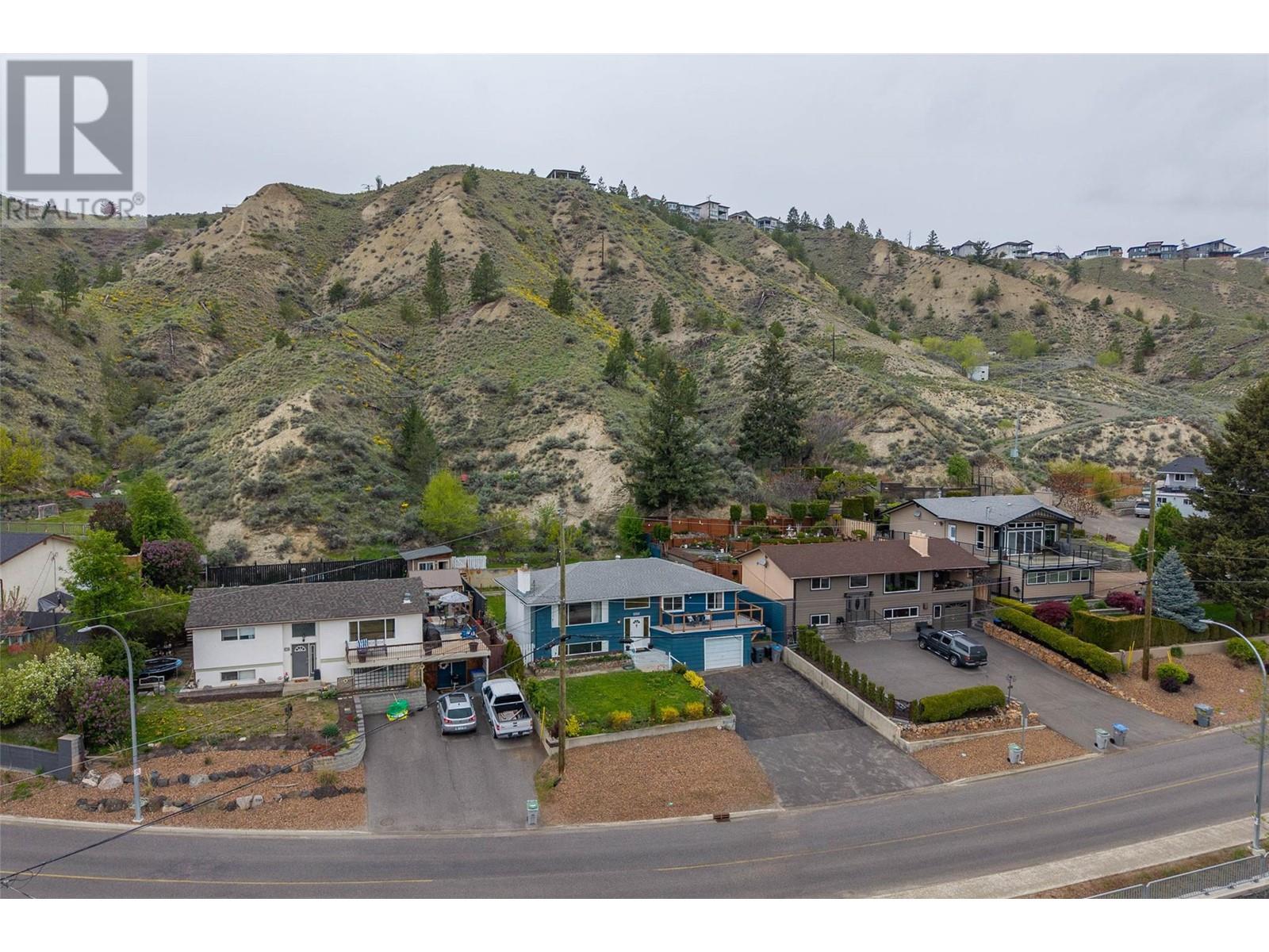 2203 Grasslands Boulevard, Kamloops, British Columbia  V2B 6E4 - Photo 34 - 10343325