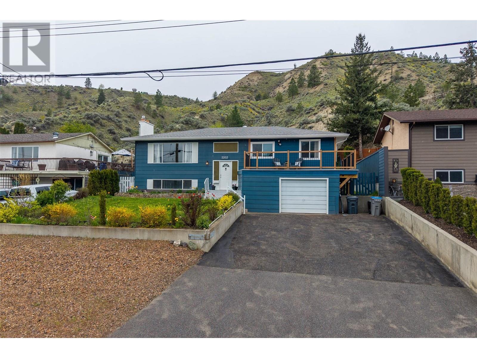 2203 Grasslands Boulevard, Kamloops, British Columbia  V2B 6E4 - Photo 37 - 10343325