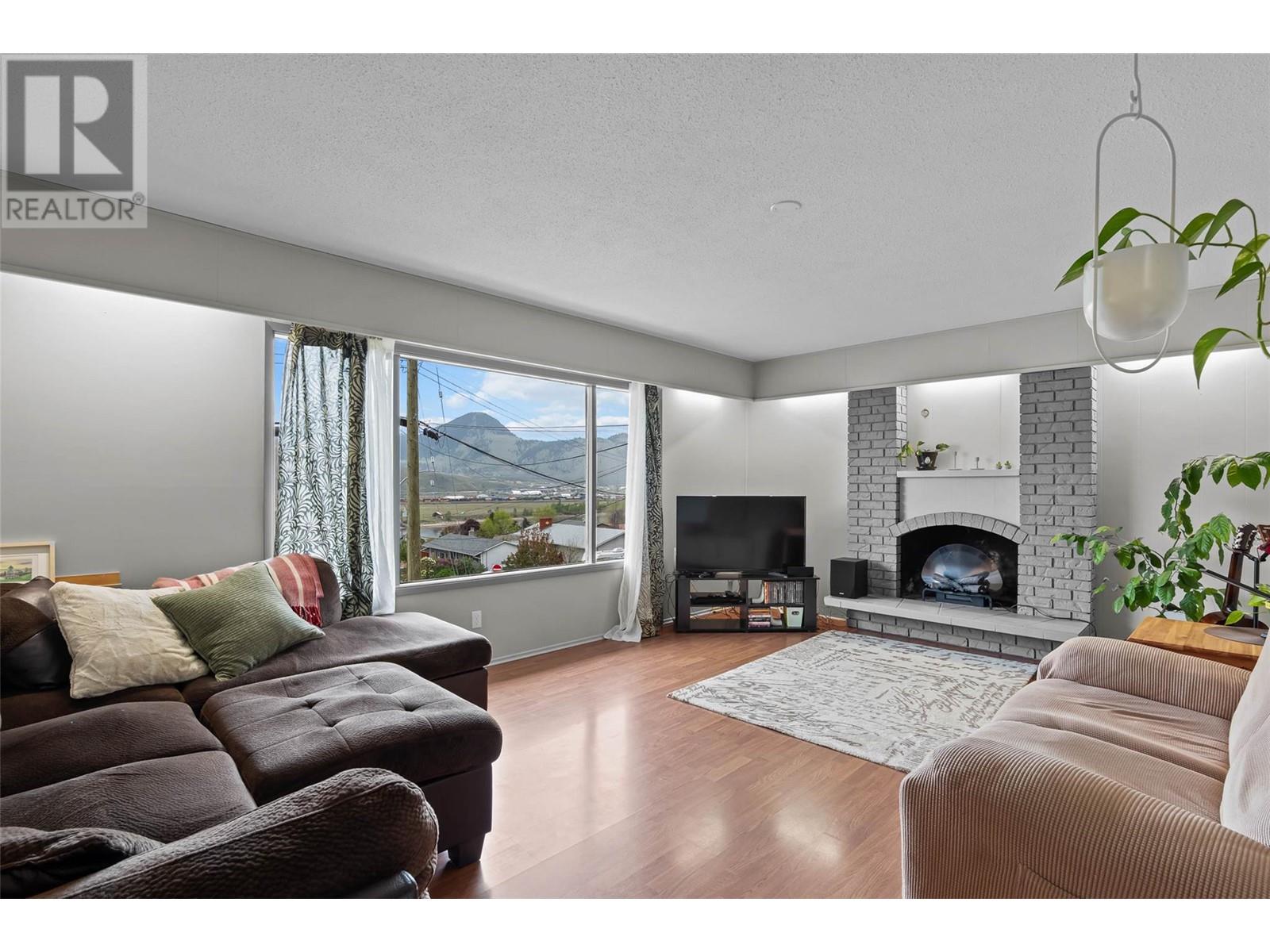 2203 Grasslands Boulevard, Kamloops, British Columbia  V2B 6E4 - Photo 7 - 10343325