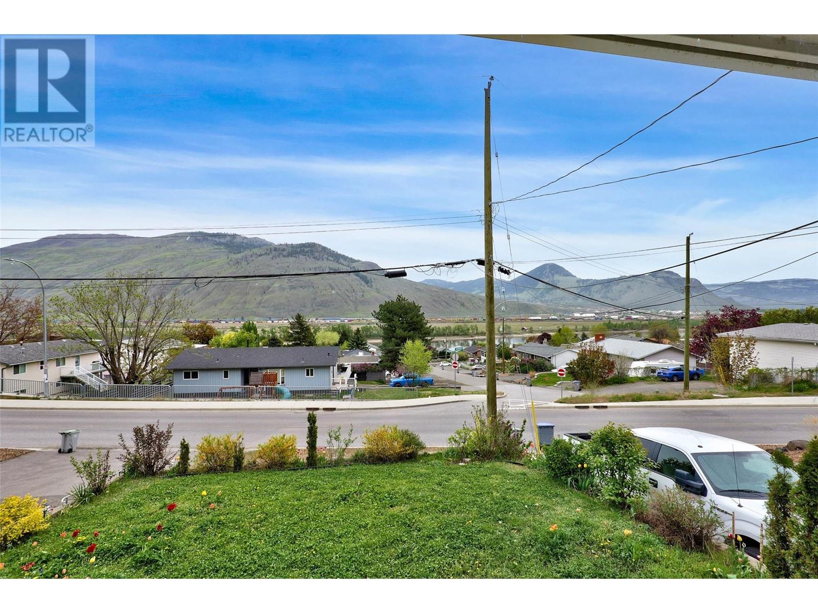 2203 Grasslands Boulevard, Kamloops, British Columbia  V2B 6E4 - Photo 8 - 10343325