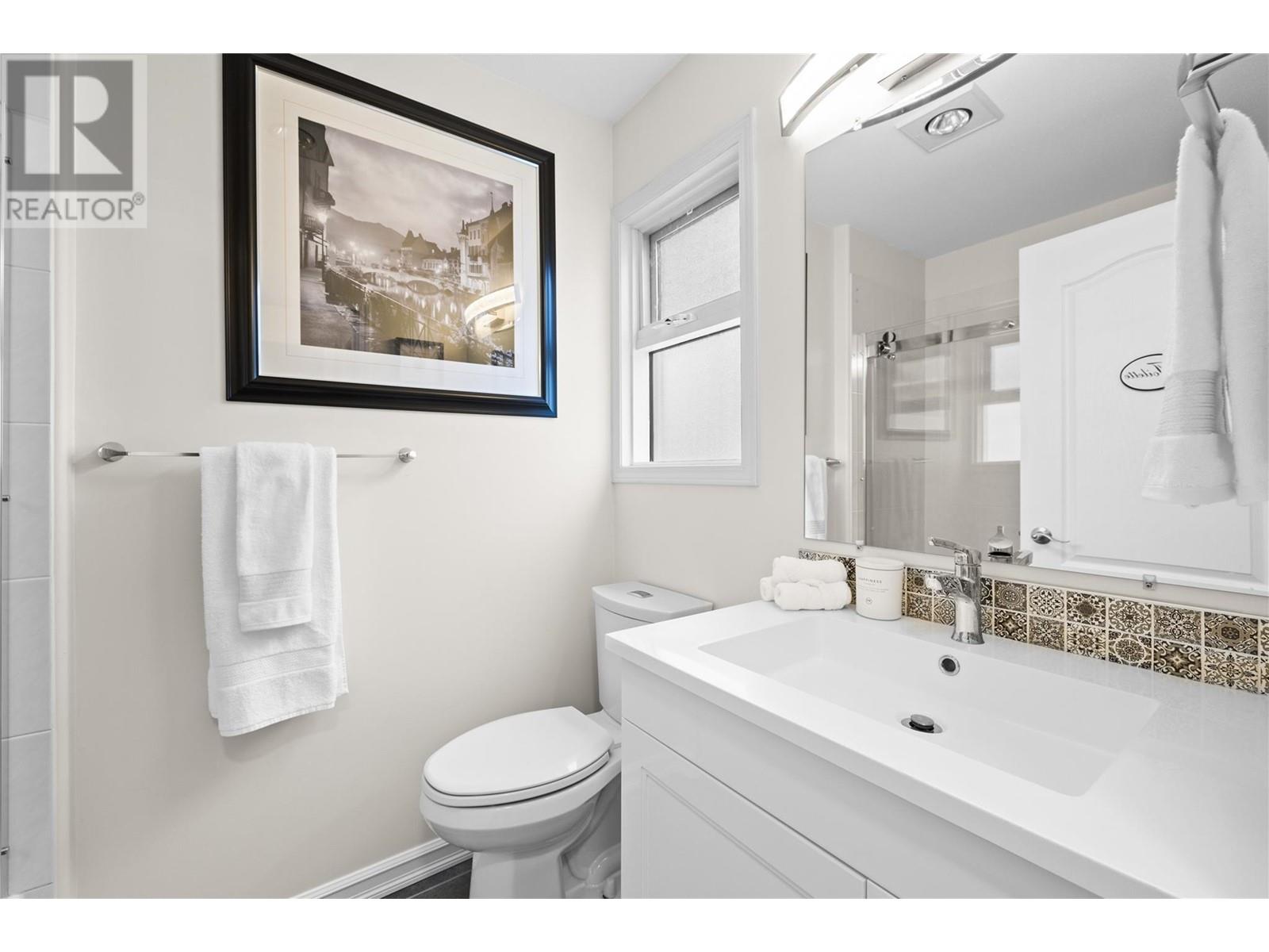 3556 Athalmer Road, Kelowna, British Columbia  V1W 3Y5 - Photo 13 - 10345447