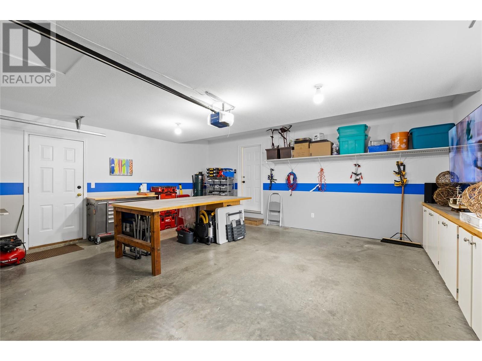 3556 Athalmer Road, Kelowna, British Columbia  V1W 3Y5 - Photo 16 - 10345447